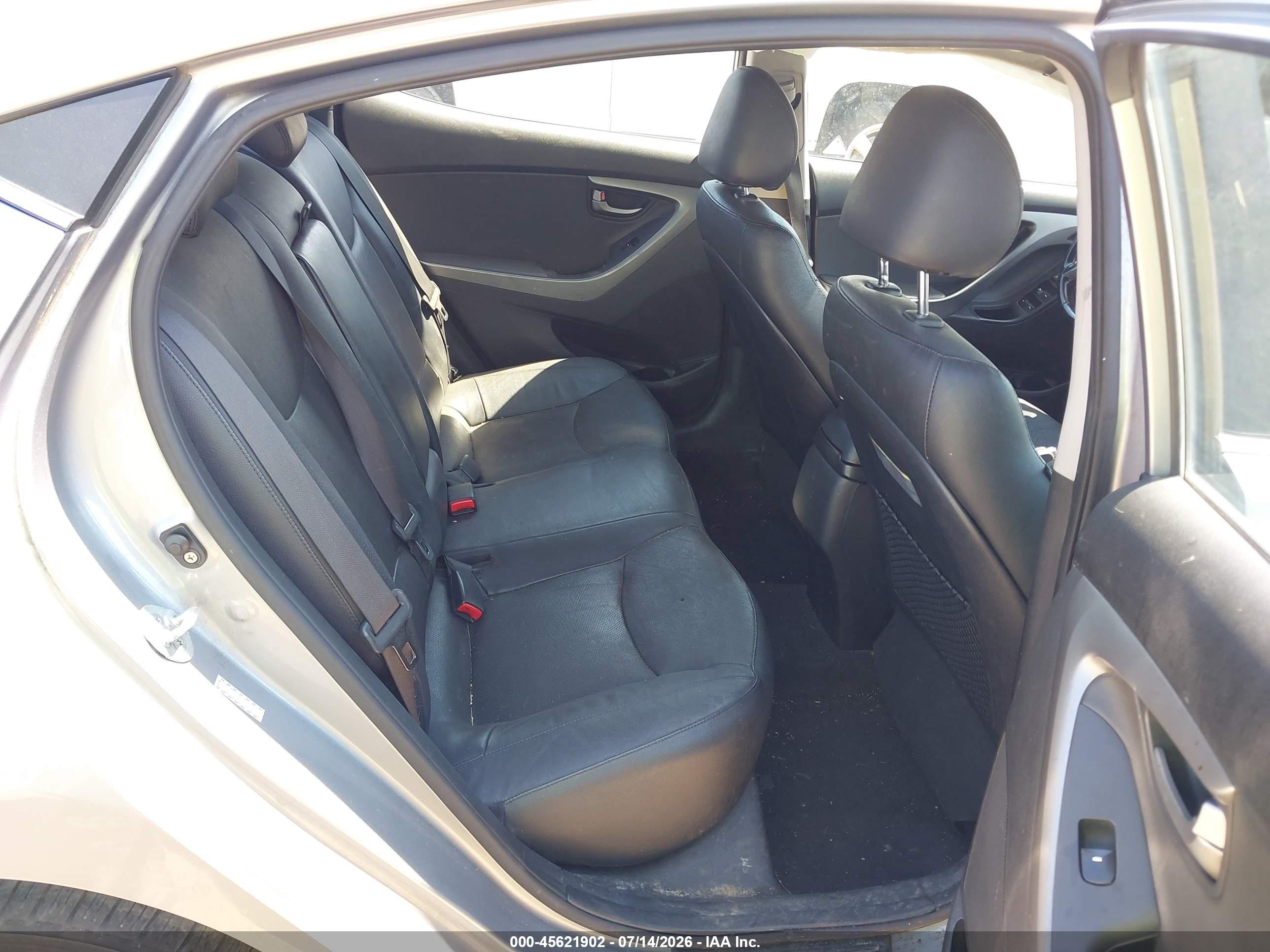 2015 Hyundai Elantra Sport Silver vin: KMHDH4AH9FU454413