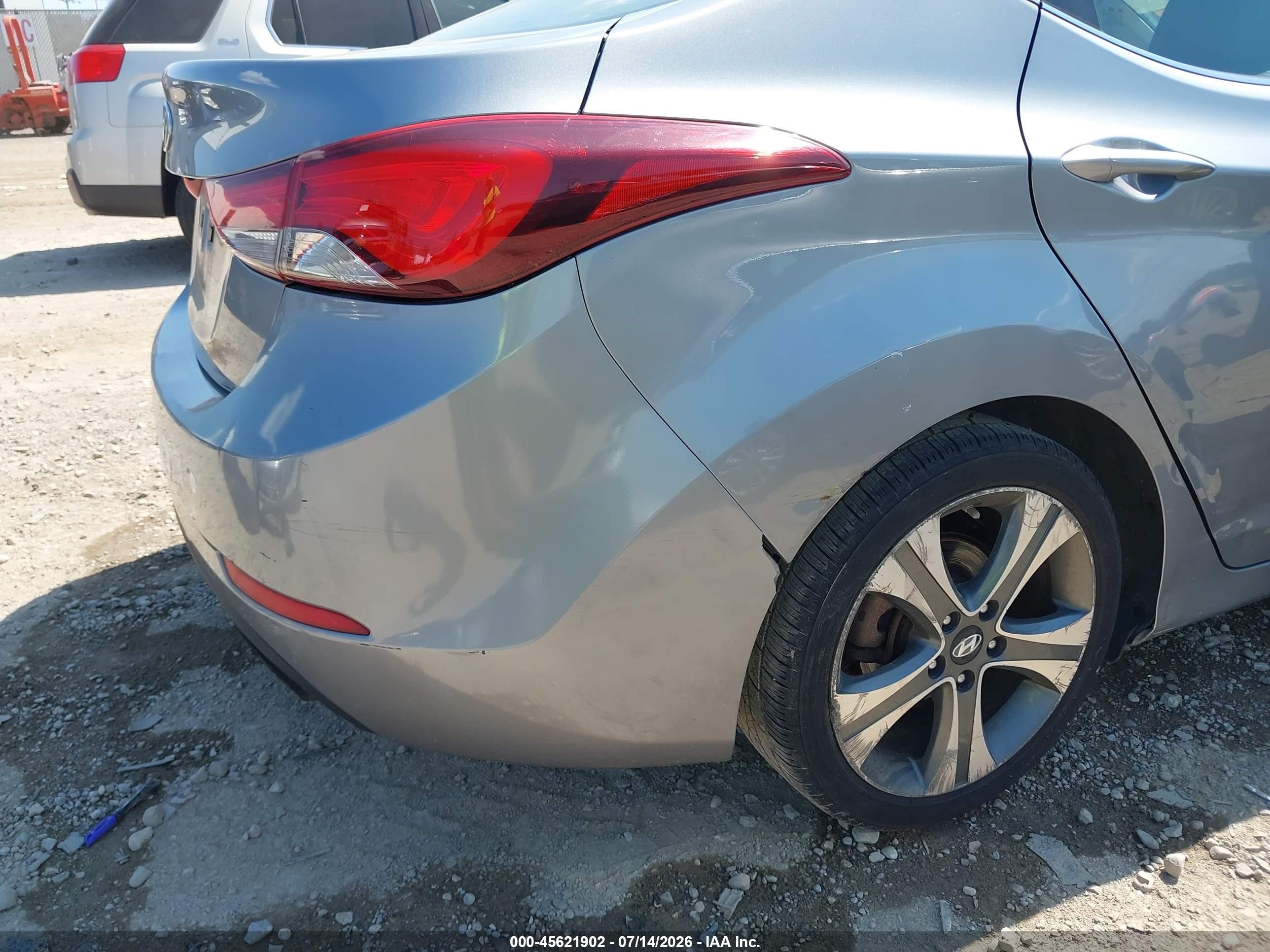2015 Hyundai Elantra Sport Silver vin: KMHDH4AH9FU454413