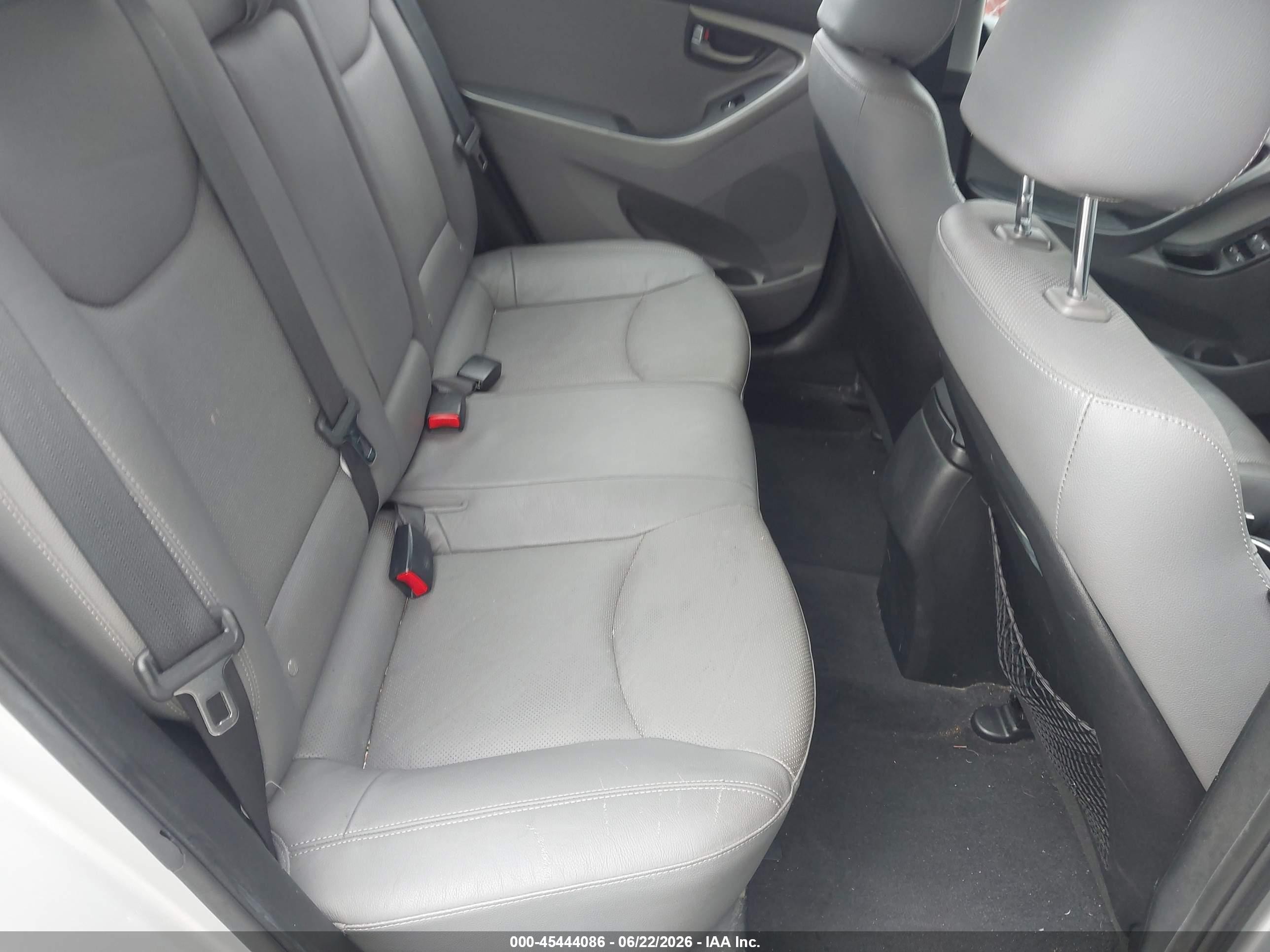 2015 Hyundai Elantra Sport Silver vin: KMHDH4AHXFU249148