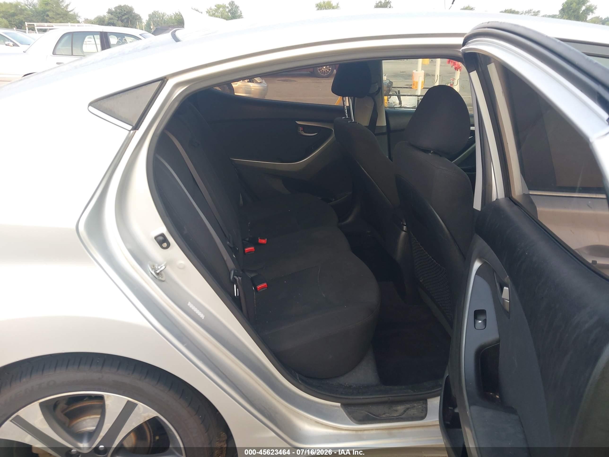 2016 Hyundai Elantra Sport Silver vin: KMHDH4AHXGU532358