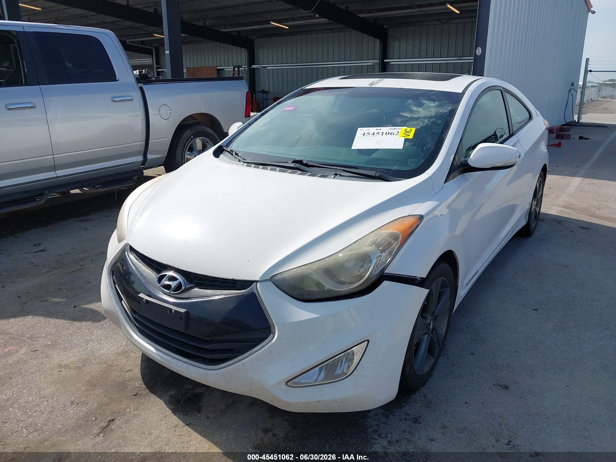 2013 Hyundai Elantra Se White vin: KMHDH6AE0DU006219
