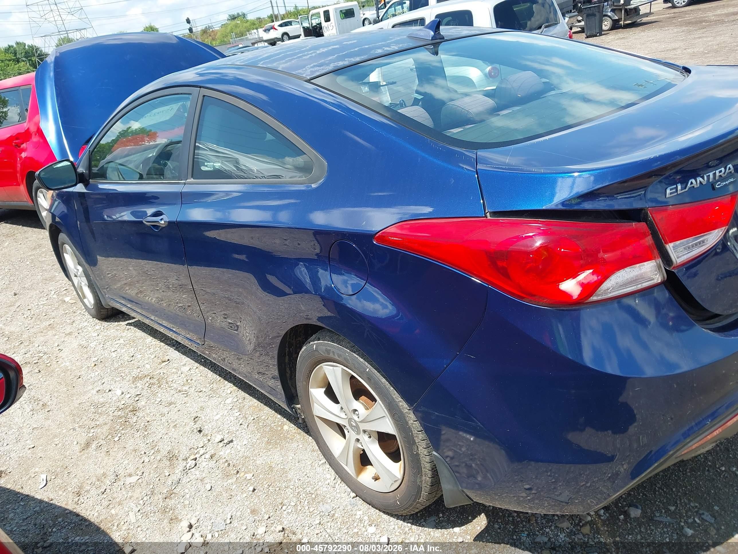 2013 Hyundai Elantra Gs Blue vin: KMHDH6AE0DU020072