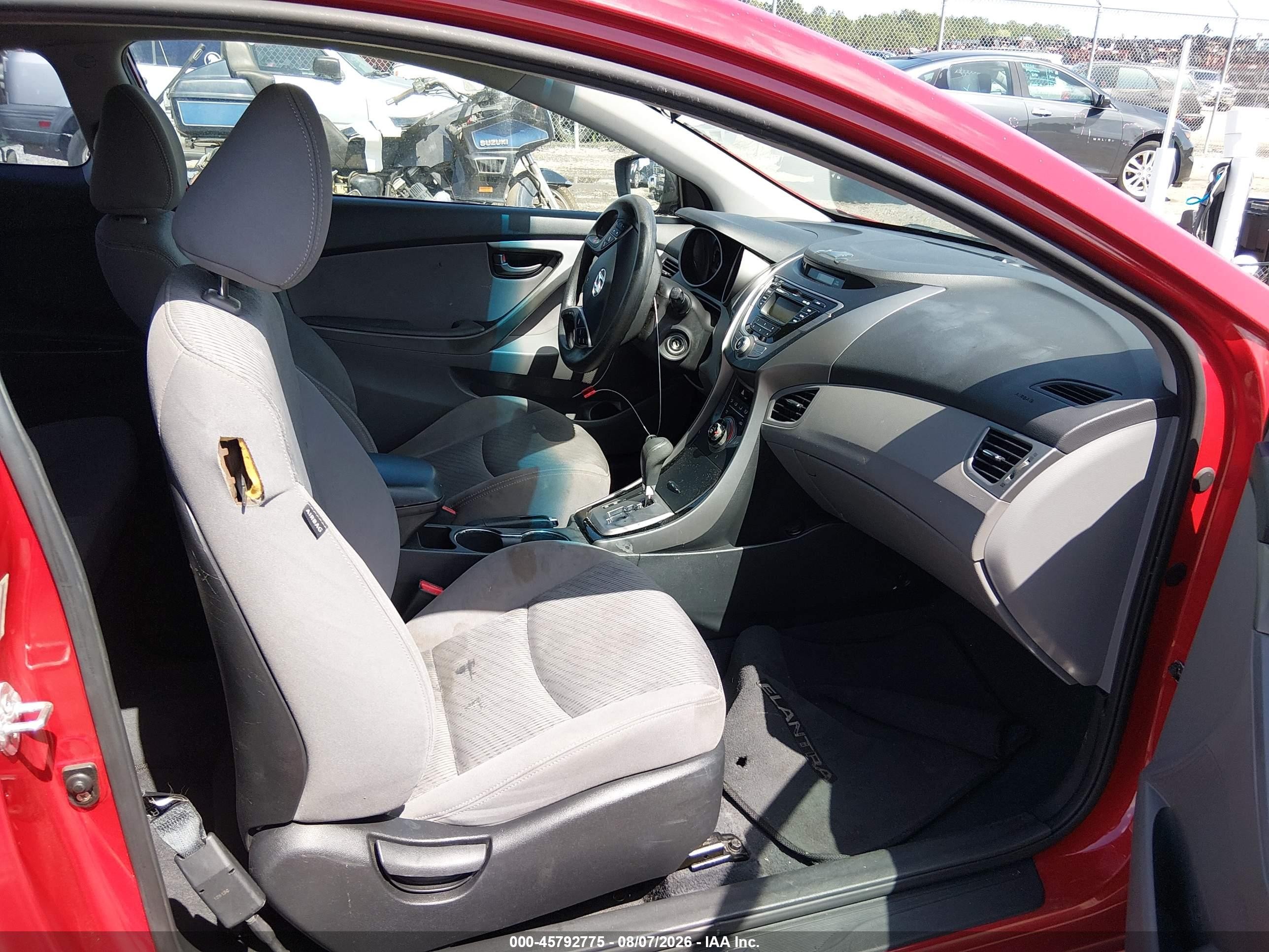2013 Hyundai Elantra Gs Red vin: KMHDH6AE1DU005175