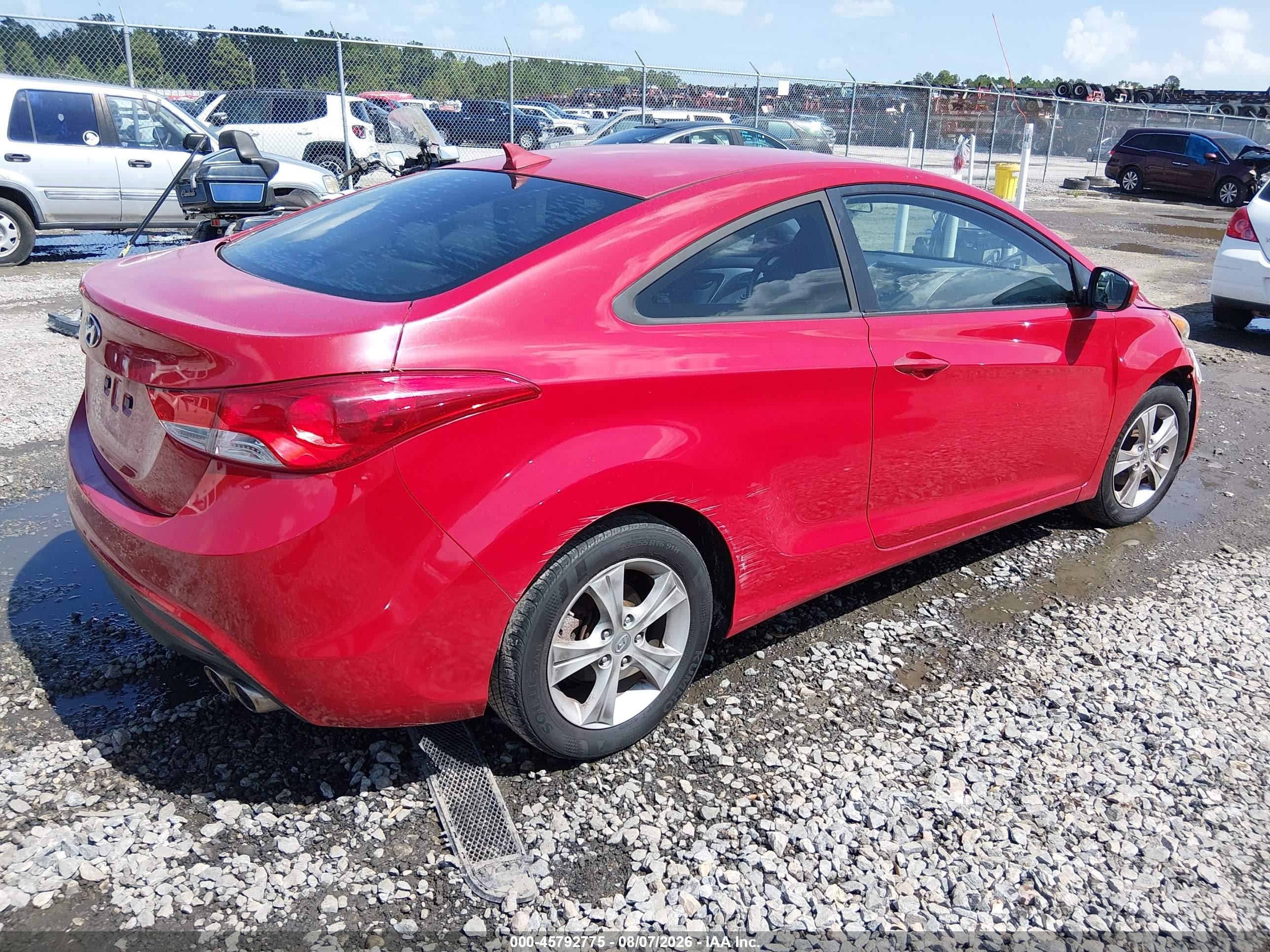 2013 Hyundai Elantra Gs Red vin: KMHDH6AE1DU005175