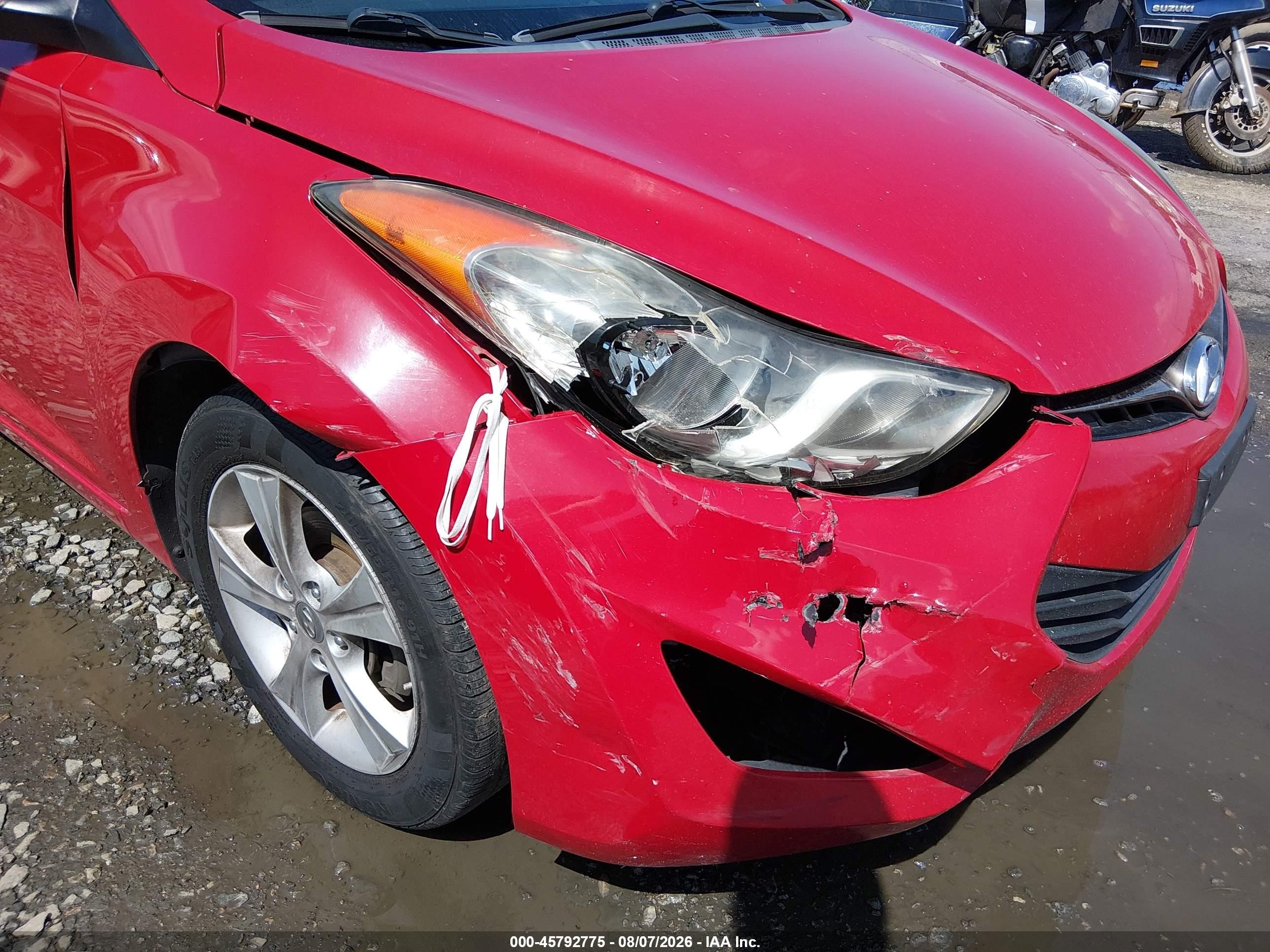 2013 Hyundai Elantra Gs Red vin: KMHDH6AE1DU005175