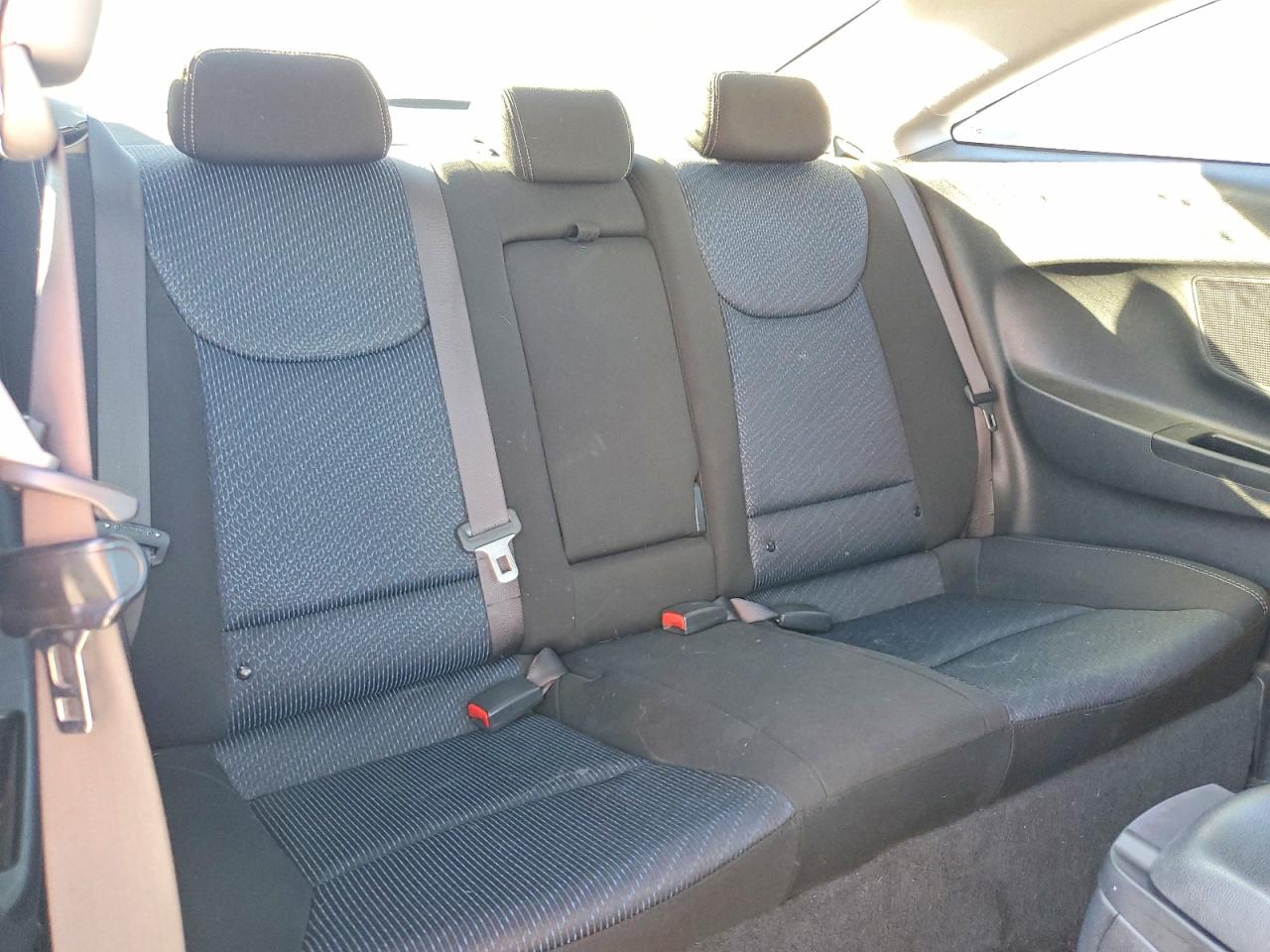 2013 Hyundai Elantra Coupe Gs Silver vin: KMHDH6AE1DU007430