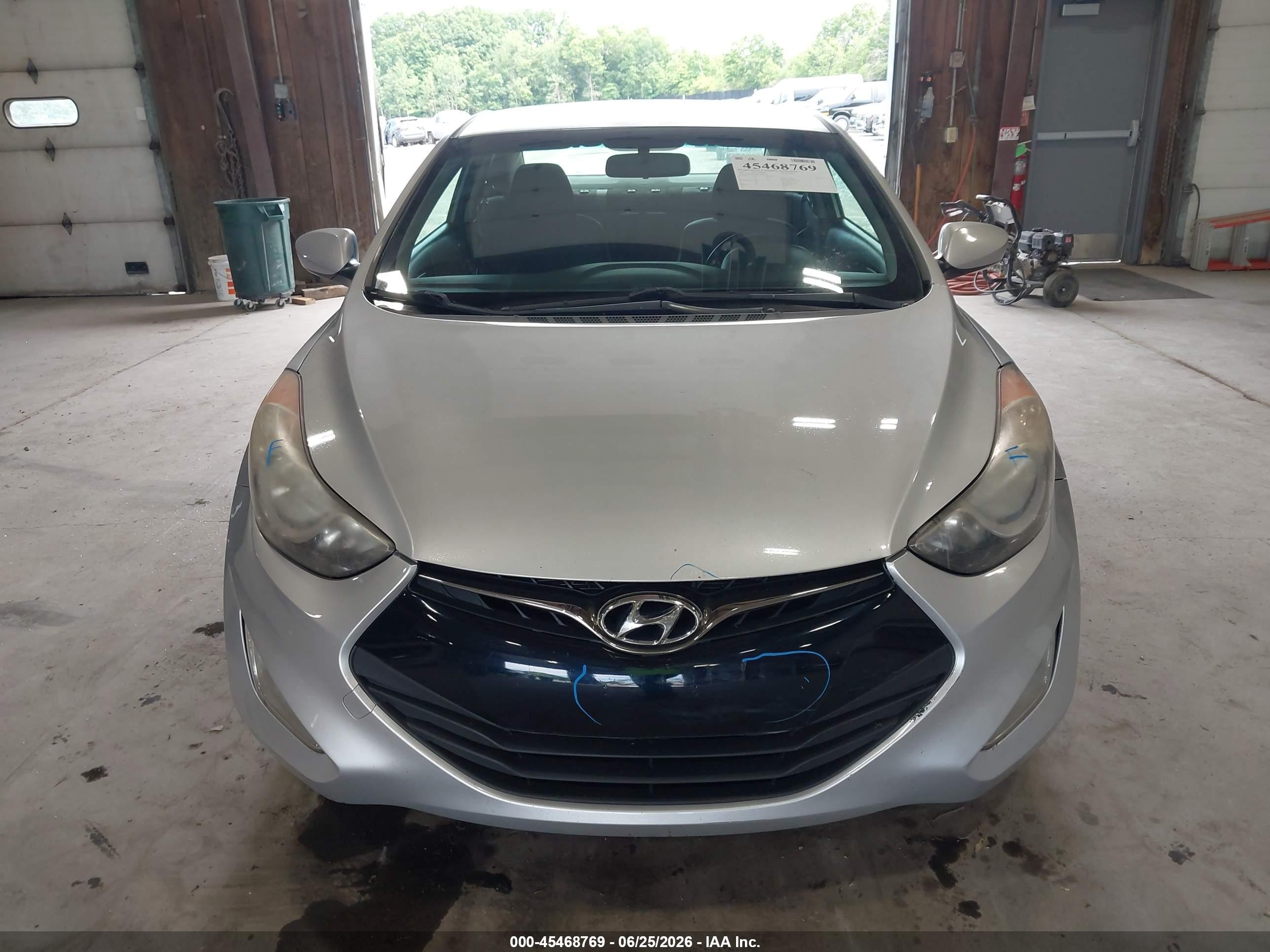 2013 Hyundai Elantra Gs Silver vin: KMHDH6AE2DU005234
