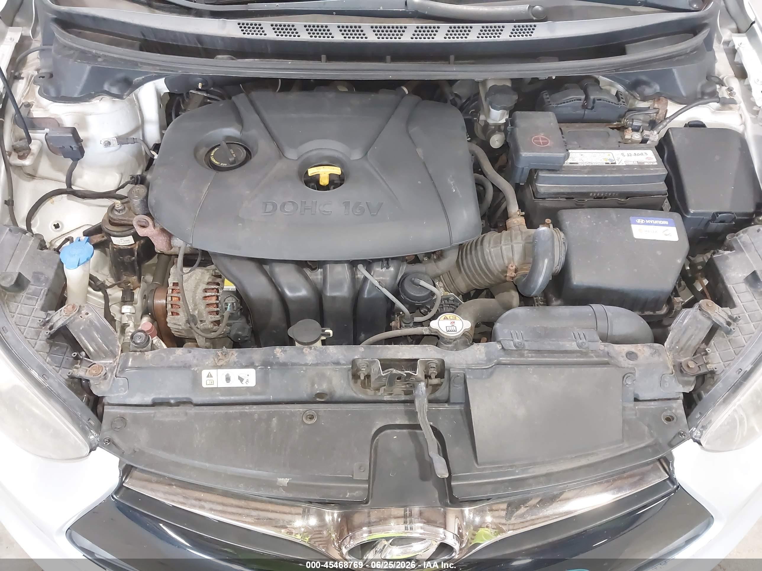 2013 Hyundai Elantra Gs Silver vin: KMHDH6AE2DU005234