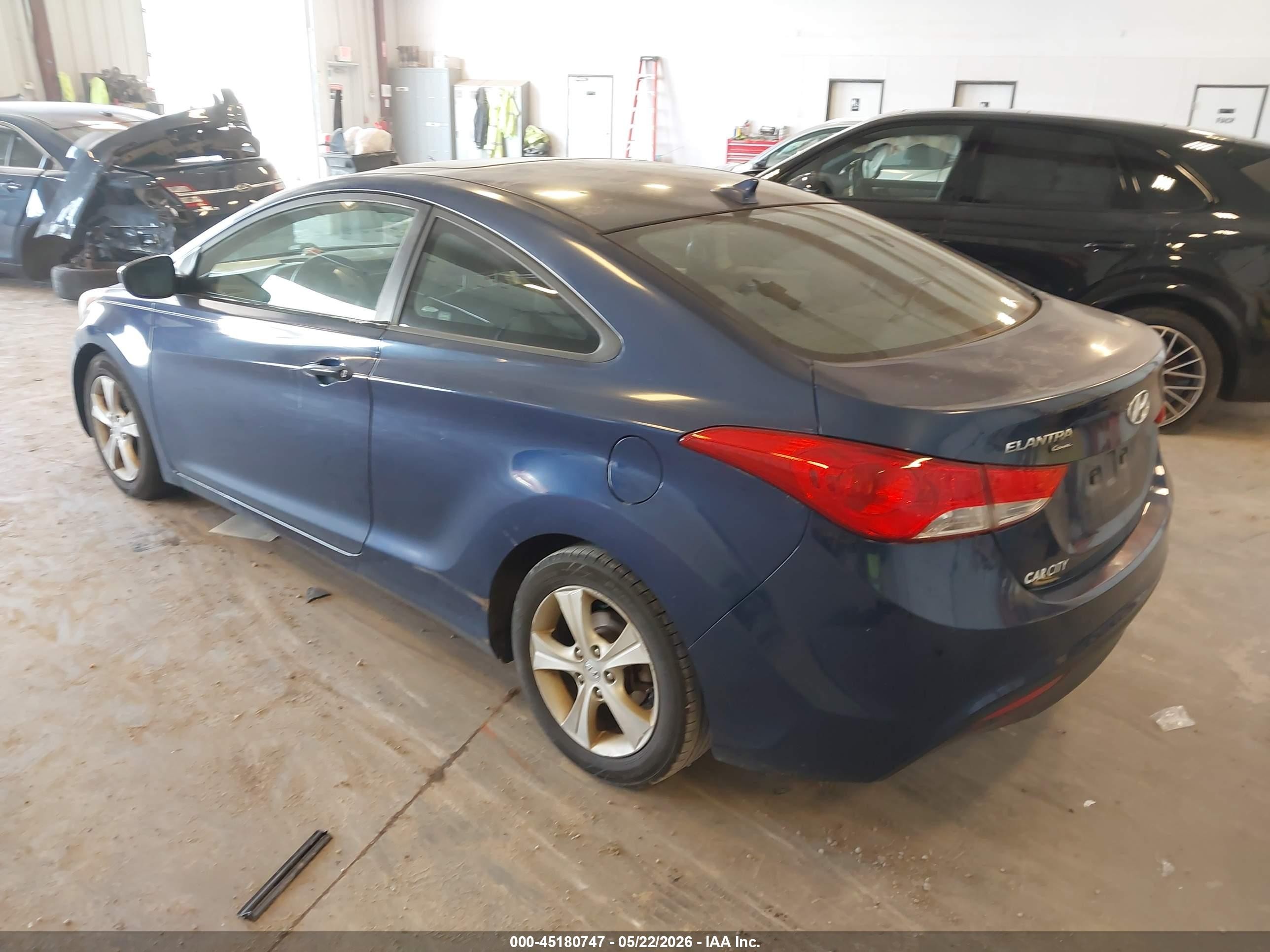 2013 Hyundai Elantra Gs Blue vin: KMHDH6AE2DU008599