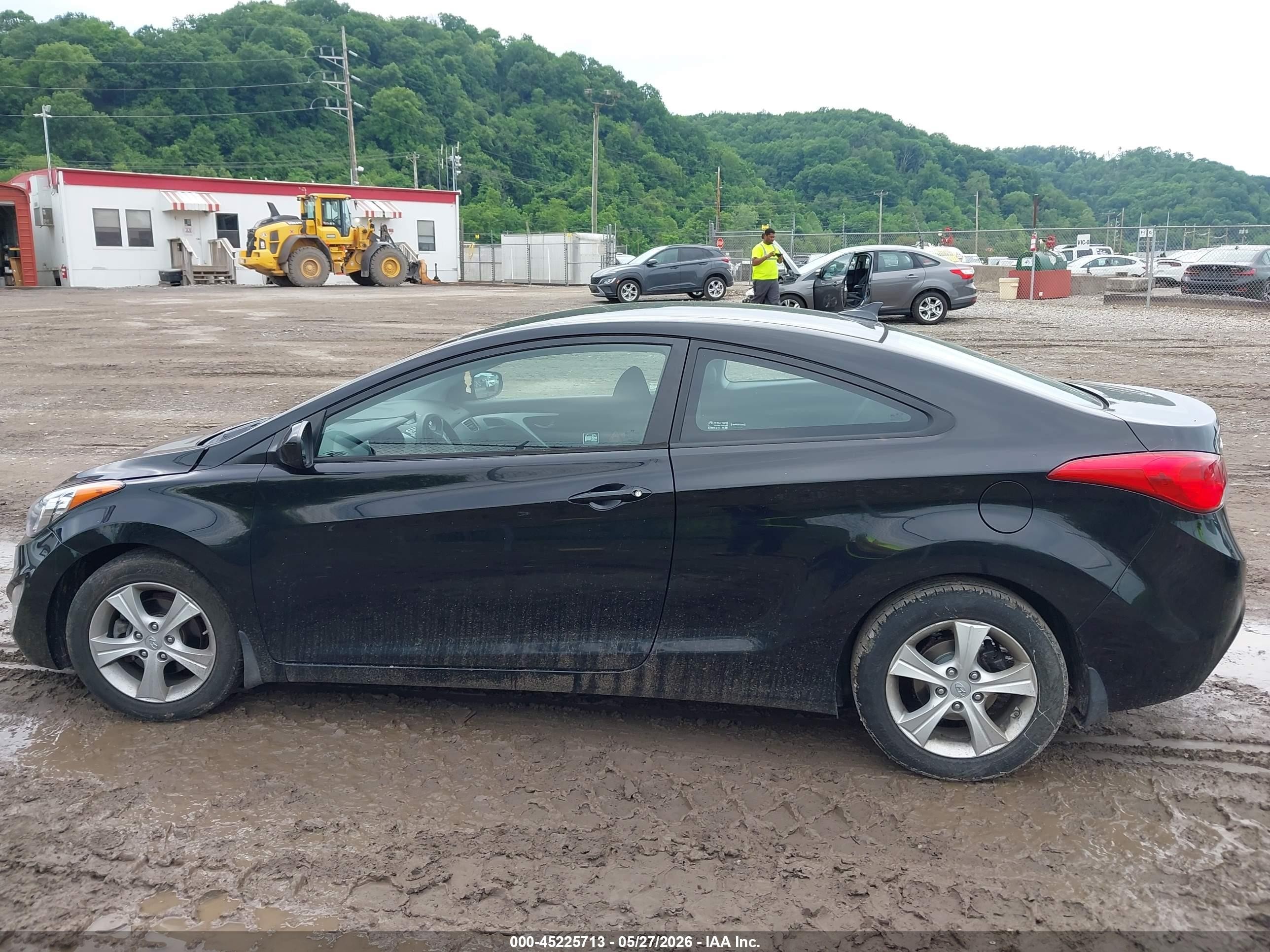 2013 Hyundai Elantra Gs Black vin: KMHDH6AE3DU016503