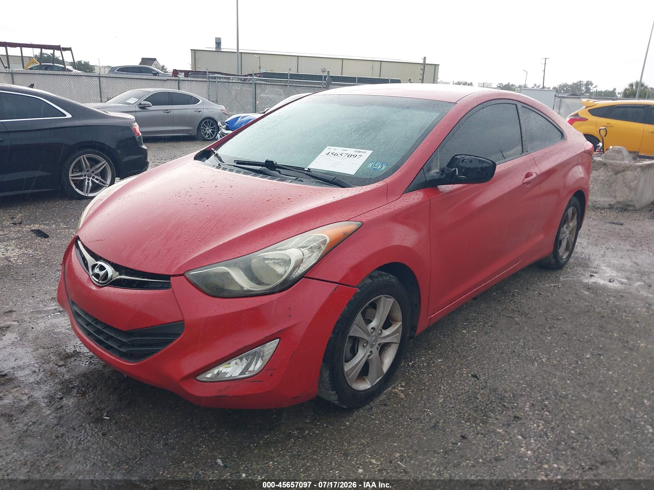 2013 Hyundai Elantra Gs Red vin: KMHDH6AE3DU023239