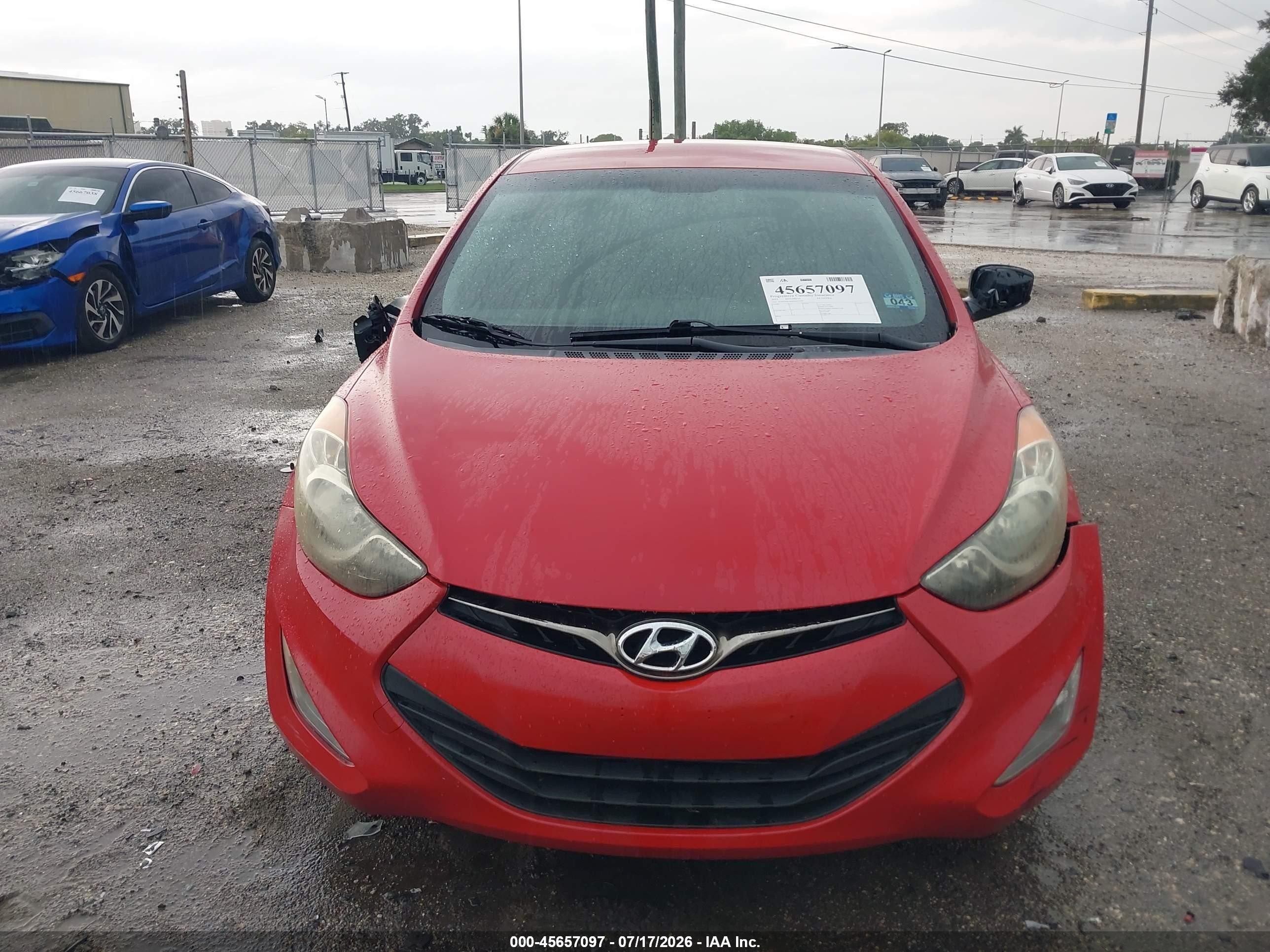 2013 Hyundai Elantra Gs Red vin: KMHDH6AE3DU023239