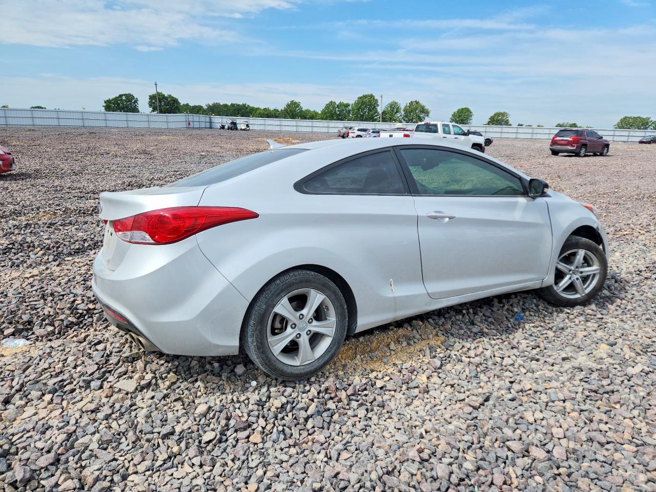2013 Hyundai Elantra Coupe Gs Silver vin: KMHDH6AE4DU007244