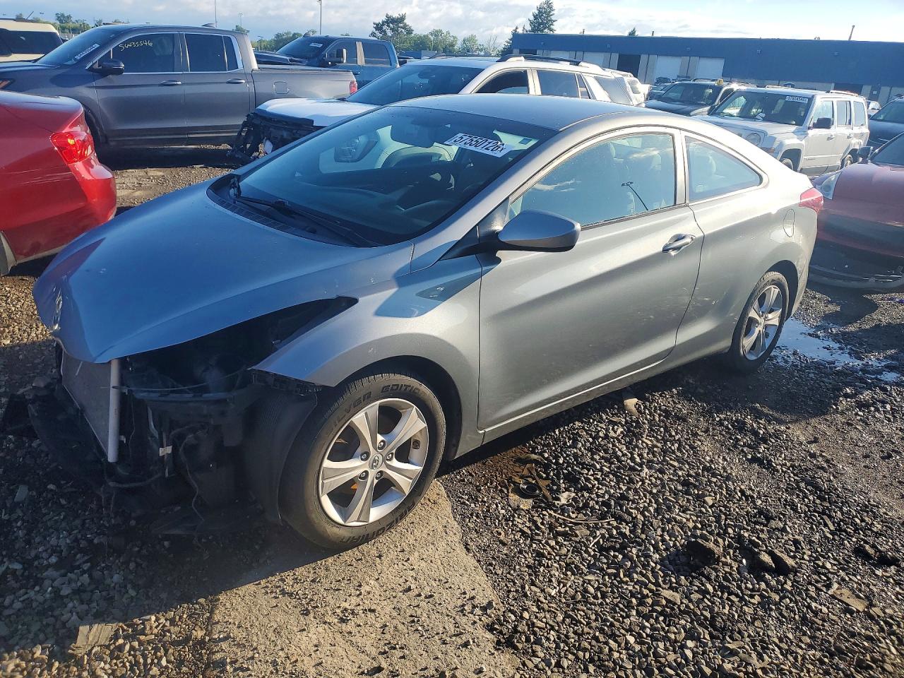 2013 Hyundai Elantra Coupe Gs Silver vin: KMHDH6AE4DU012556