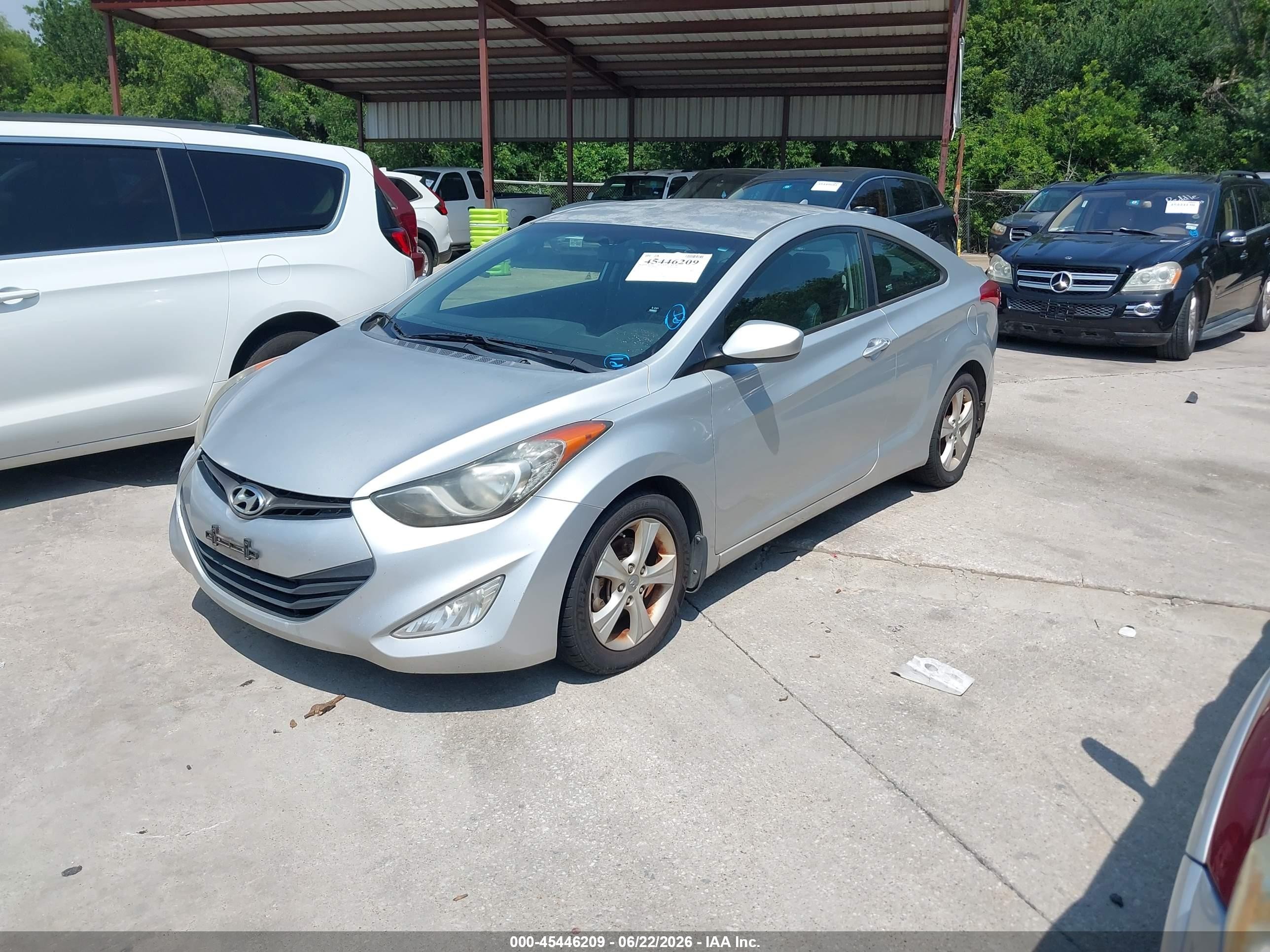 2013 Hyundai Elantra Gs Silver vin: KMHDH6AE4DU018518