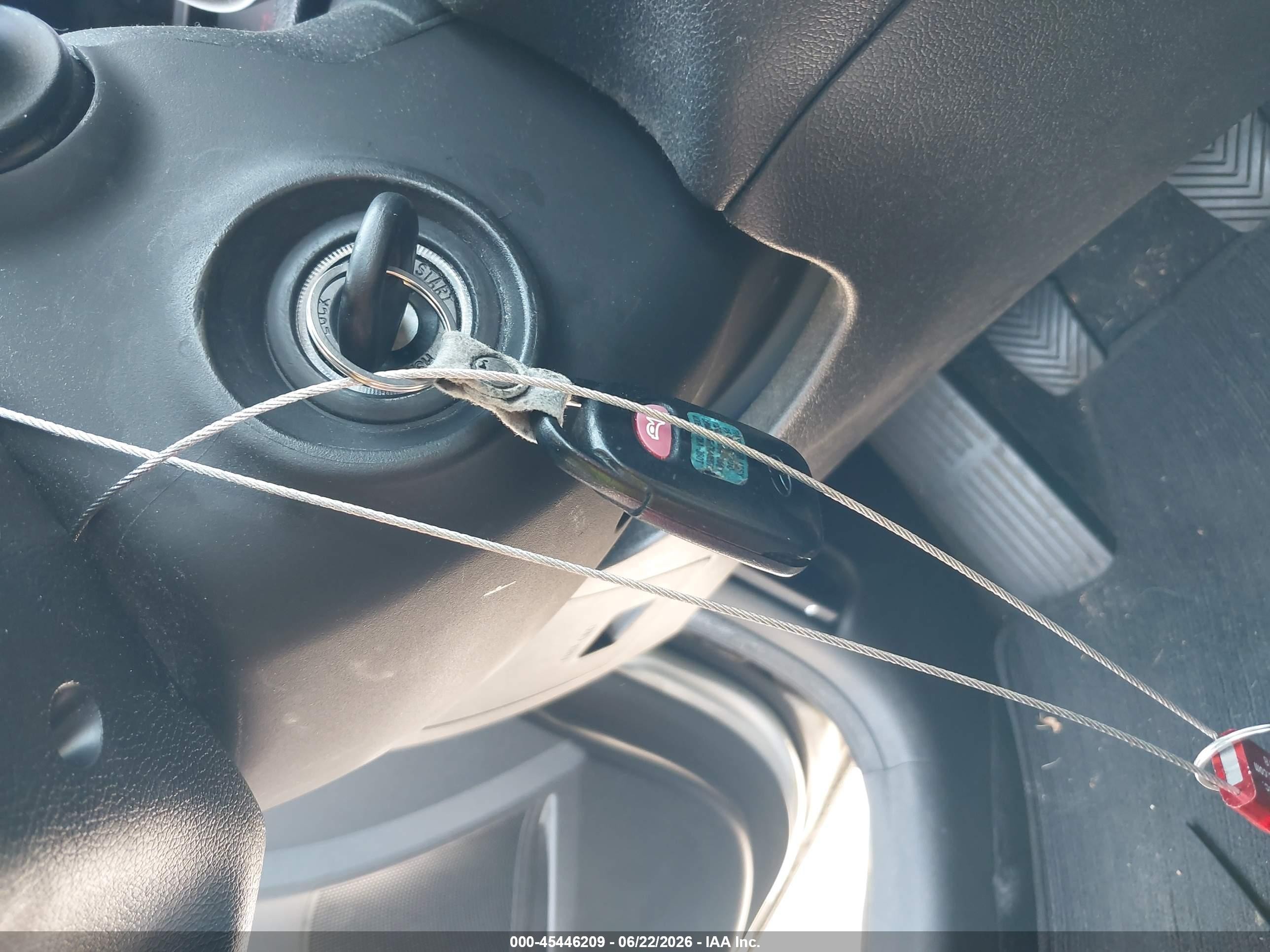 2013 Hyundai Elantra Gs Silver vin: KMHDH6AE4DU018518