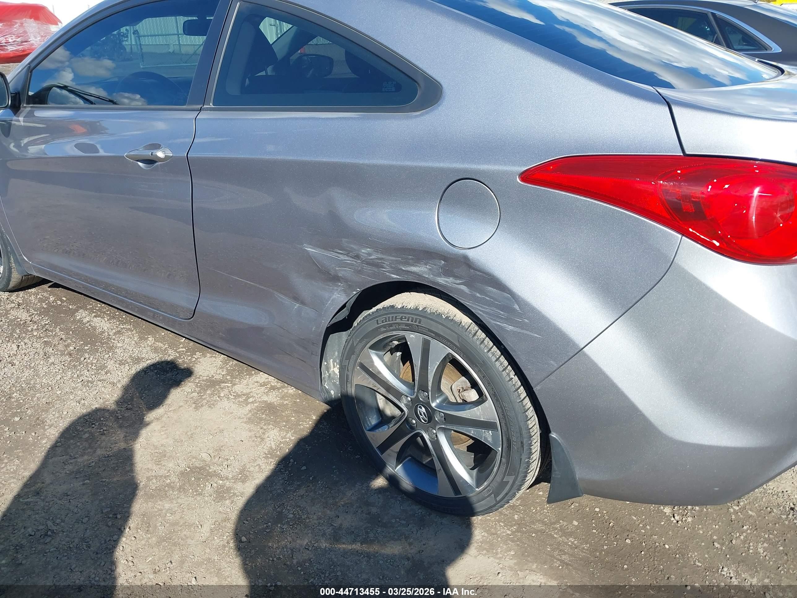 2013 Hyundai Elantra Se Gray vin: KMHDH6AE5DU005373