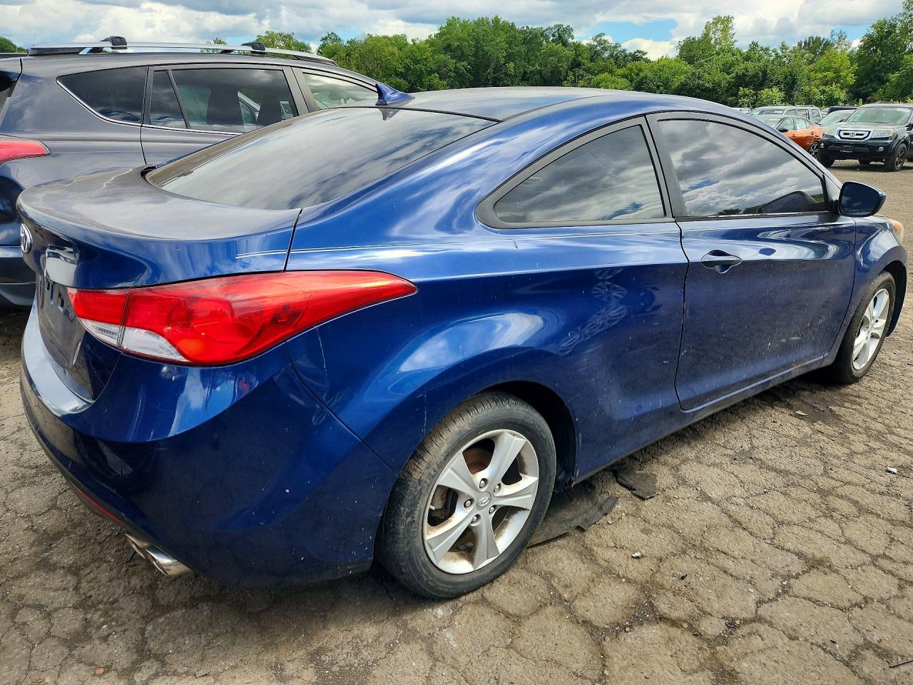 2013 Hyundai Elantra Coupe Gs Blue vin: KMHDH6AE5DU006670