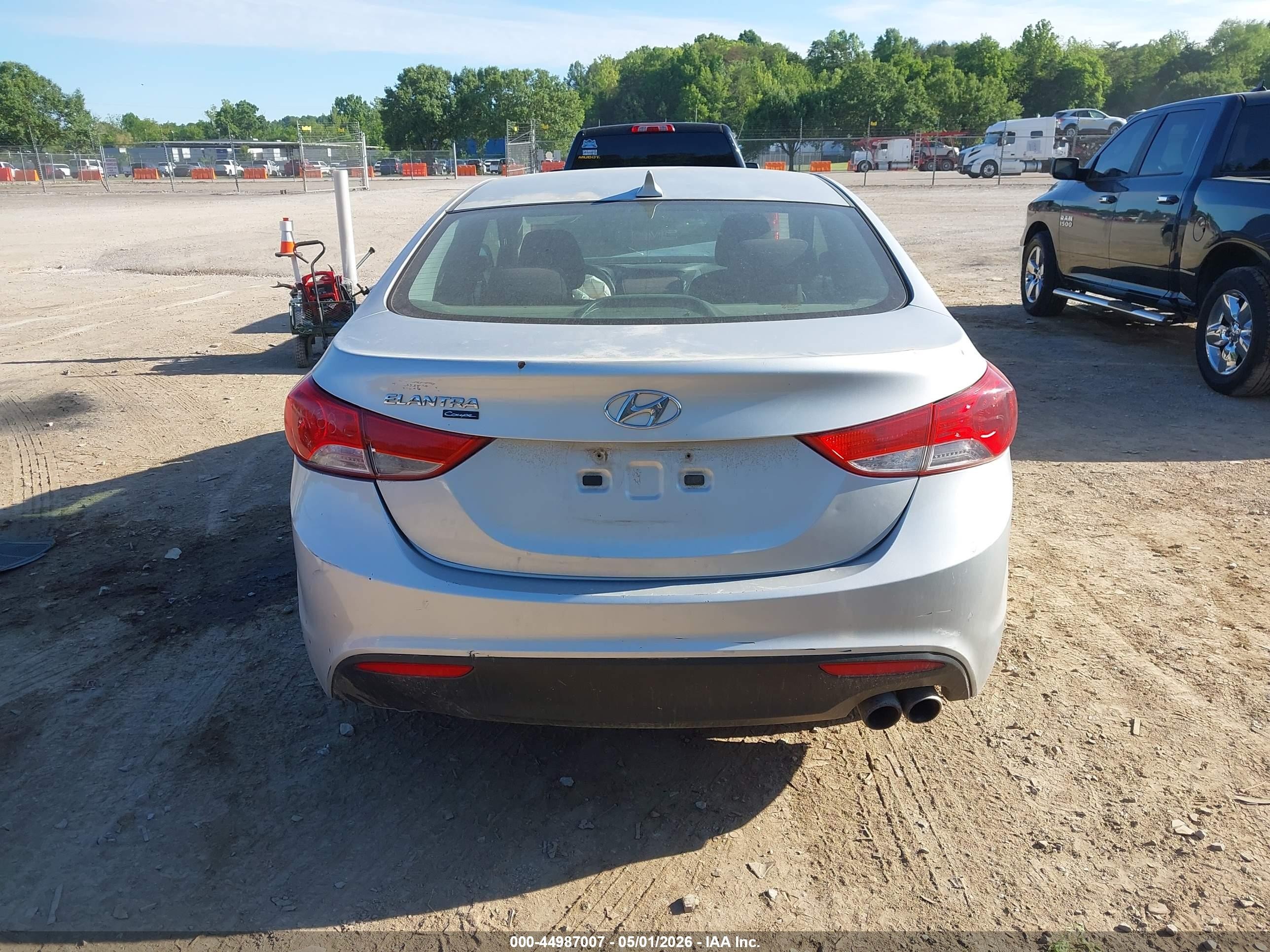 2013 Hyundai Elantra Gs Silver vin: KMHDH6AE6DU000540