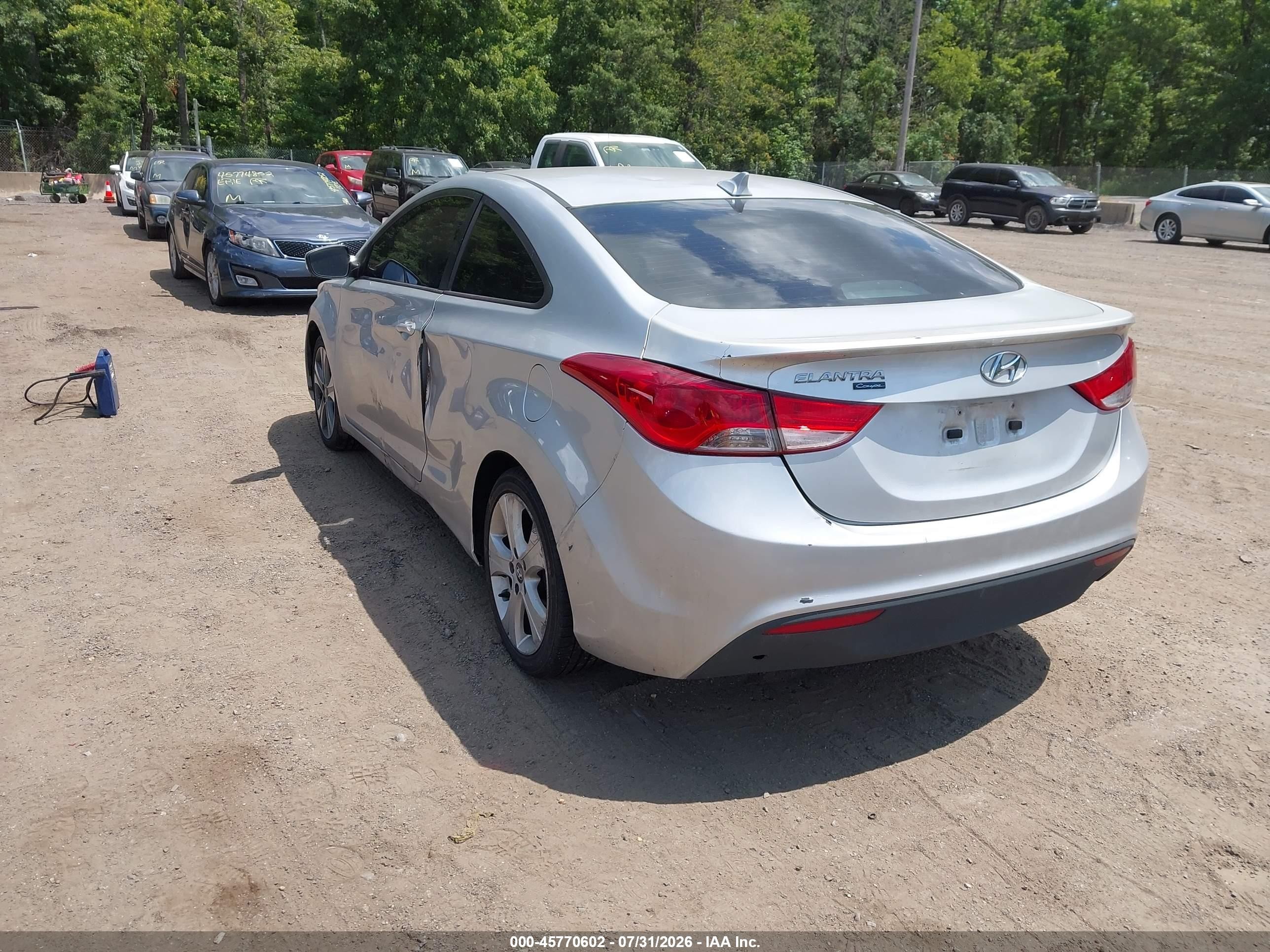 2013 Hyundai Elantra Se Silver vin: KMHDH6AE6DU008895