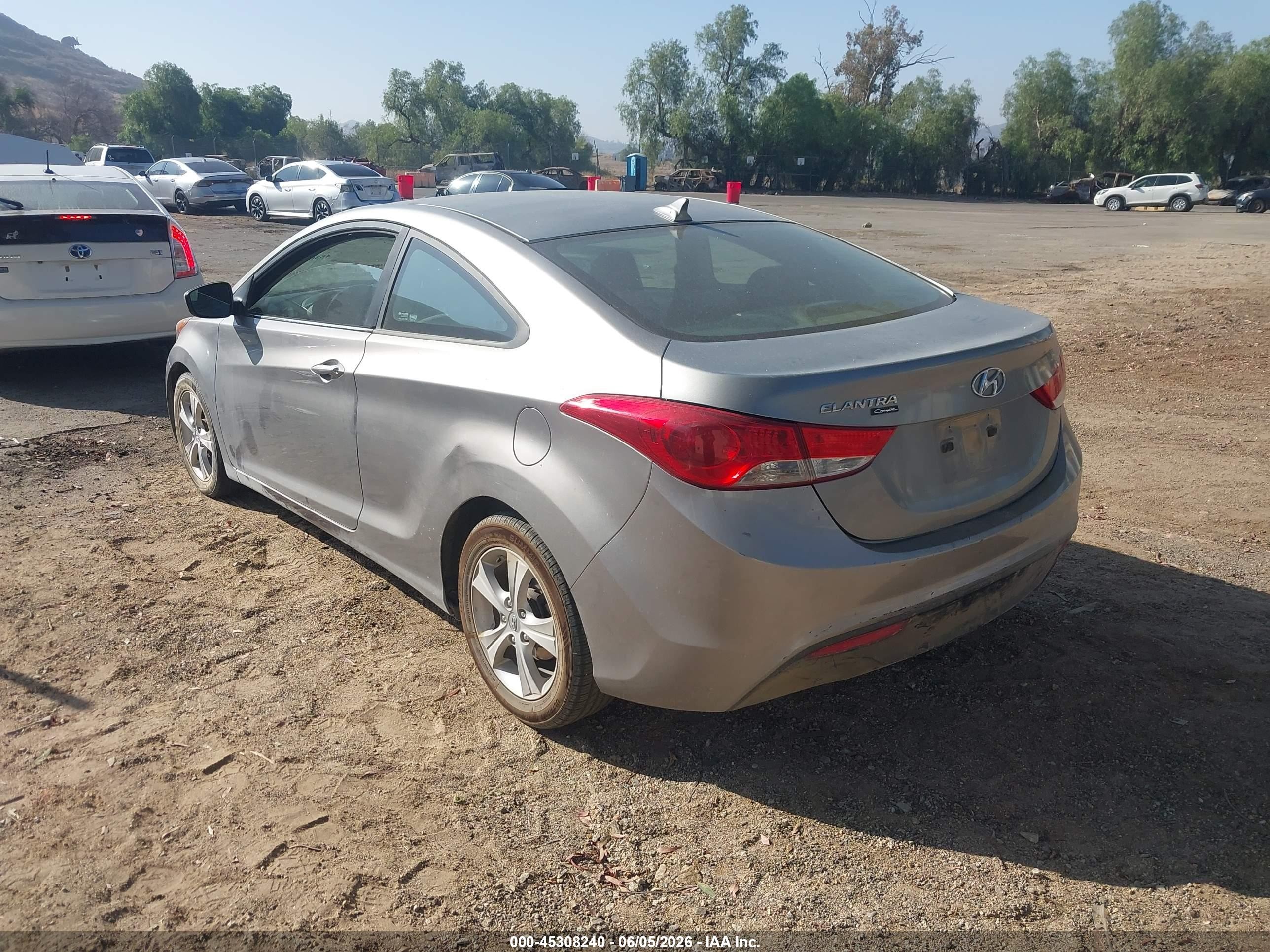 2013 Hyundai Elantra Gs Silver vin: KMHDH6AE7DU000286