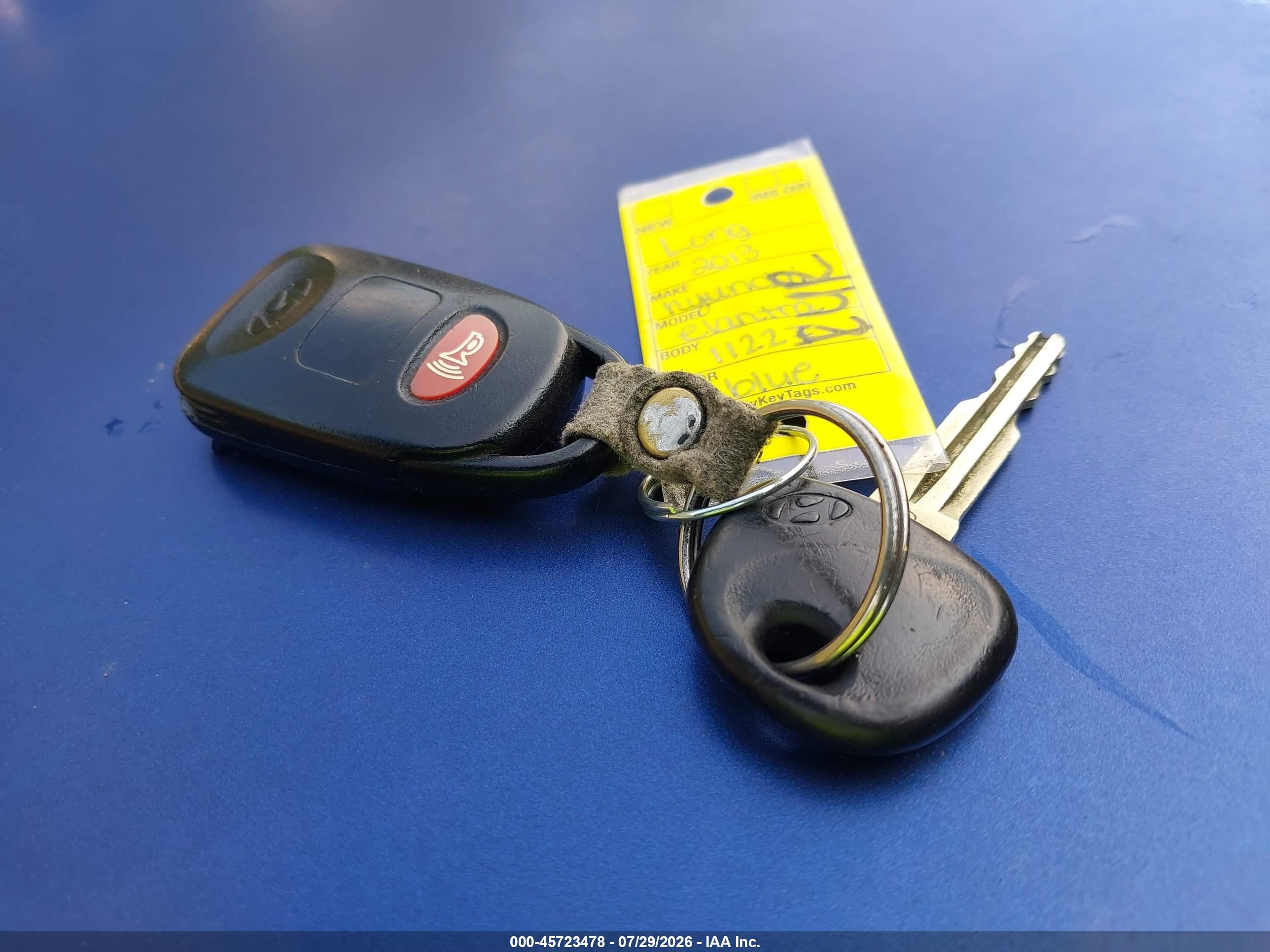 2013 Hyundai Elantra Gs Blue vin: KMHDH6AE7DU007139