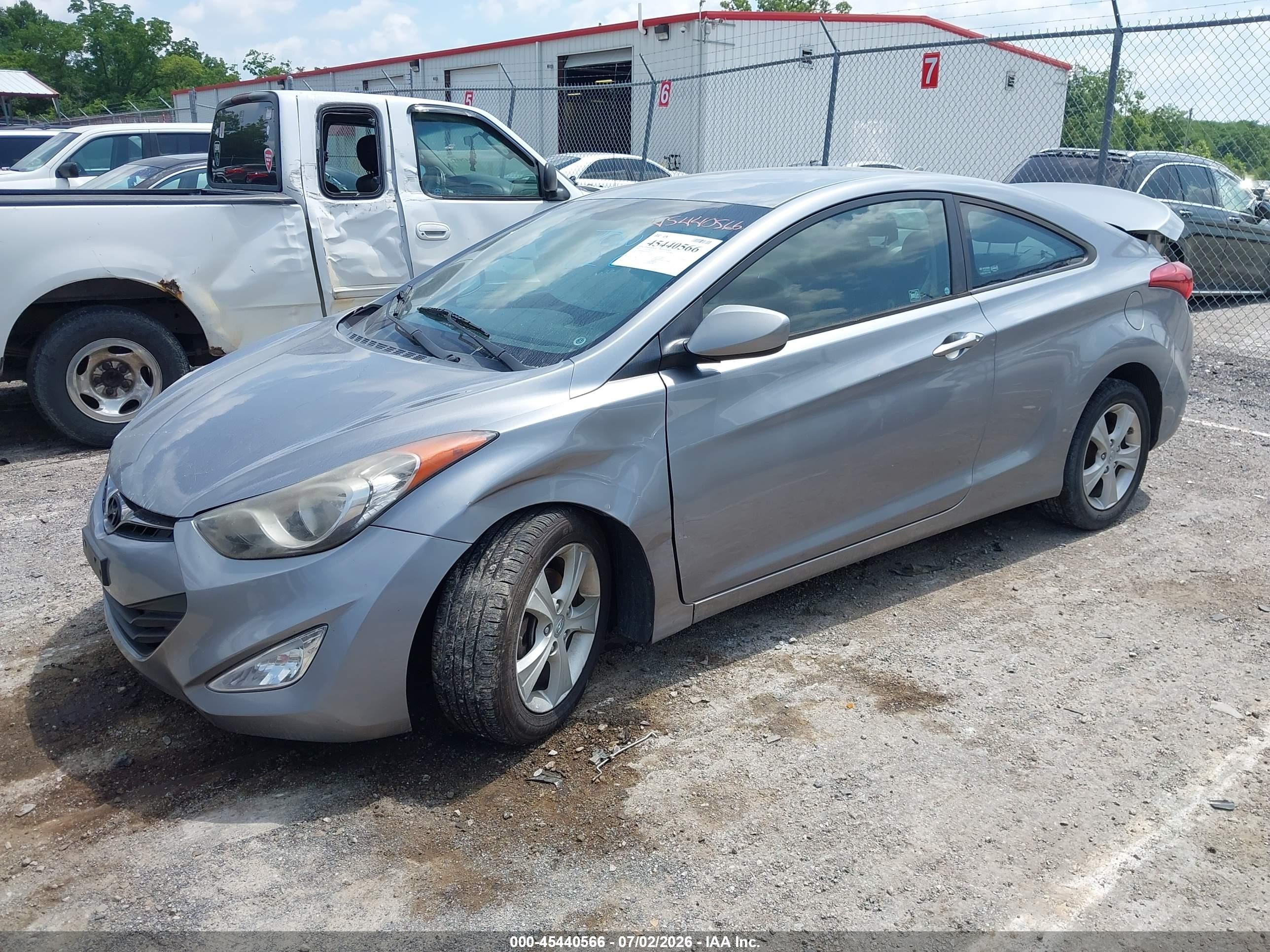 2013 Hyundai Elantra Gs Silver vin: KMHDH6AE7DU009392