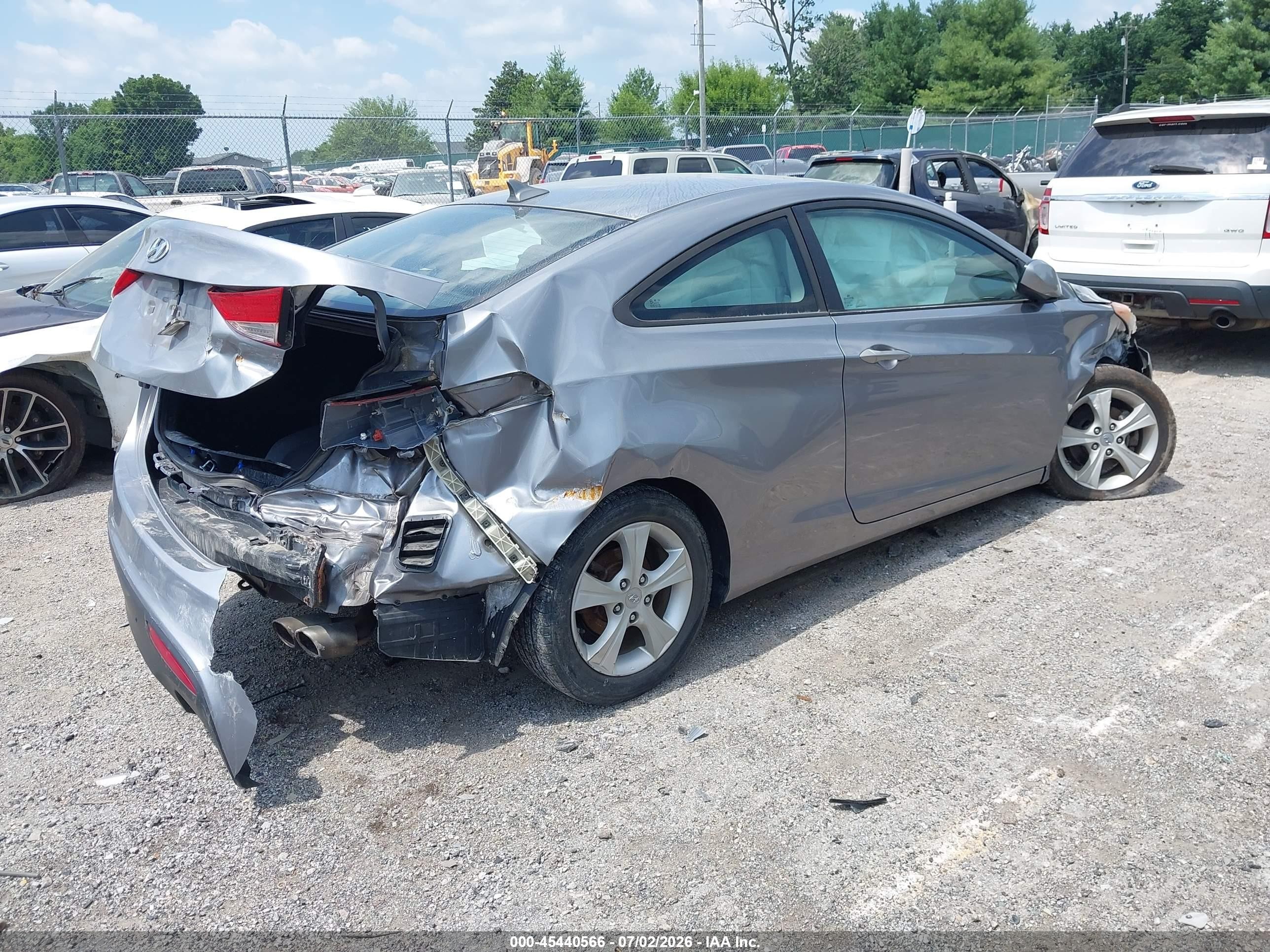 2013 Hyundai Elantra Gs Silver vin: KMHDH6AE7DU009392