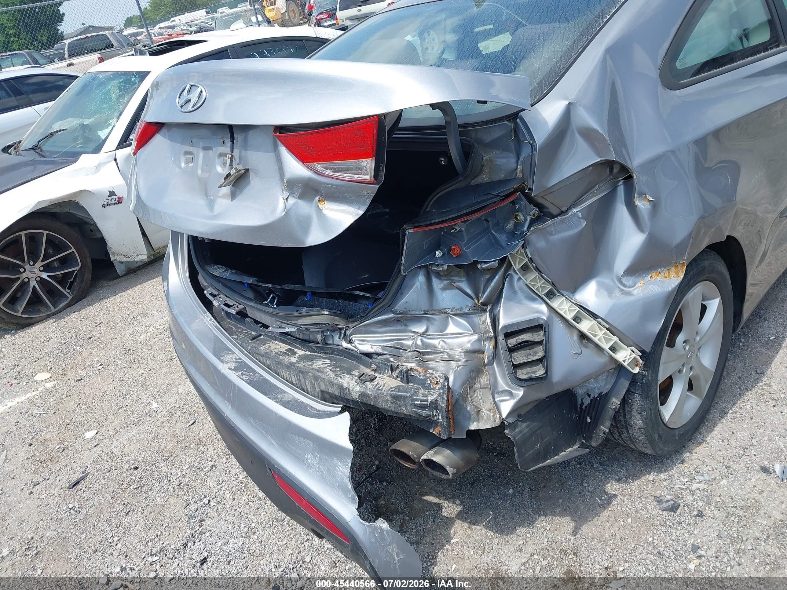 2013 Hyundai Elantra Gs Silver vin: KMHDH6AE7DU009392