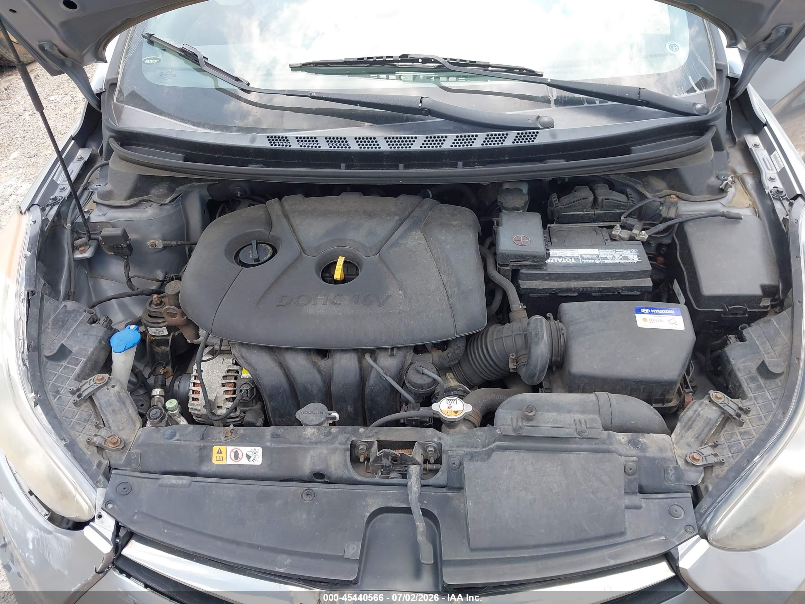 2013 Hyundai Elantra Gs Silver vin: KMHDH6AE7DU009392