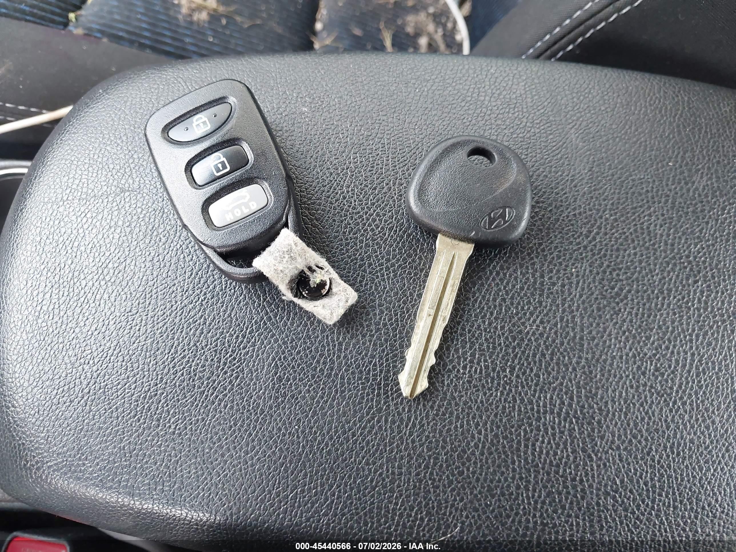 2013 Hyundai Elantra Gs Silver vin: KMHDH6AE7DU009392