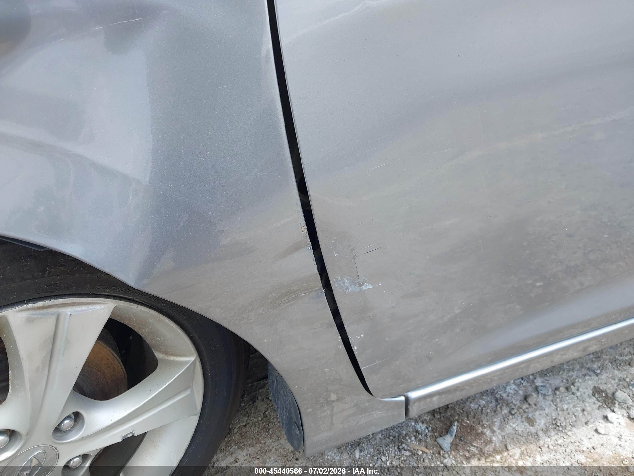 2013 Hyundai Elantra Gs Silver vin: KMHDH6AE7DU009392