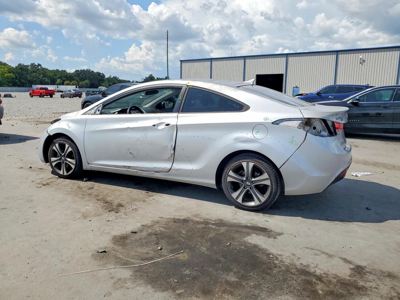 2013 Hyundai Elantra Coupe Se Silver vin: KMHDH6AE7DU012308