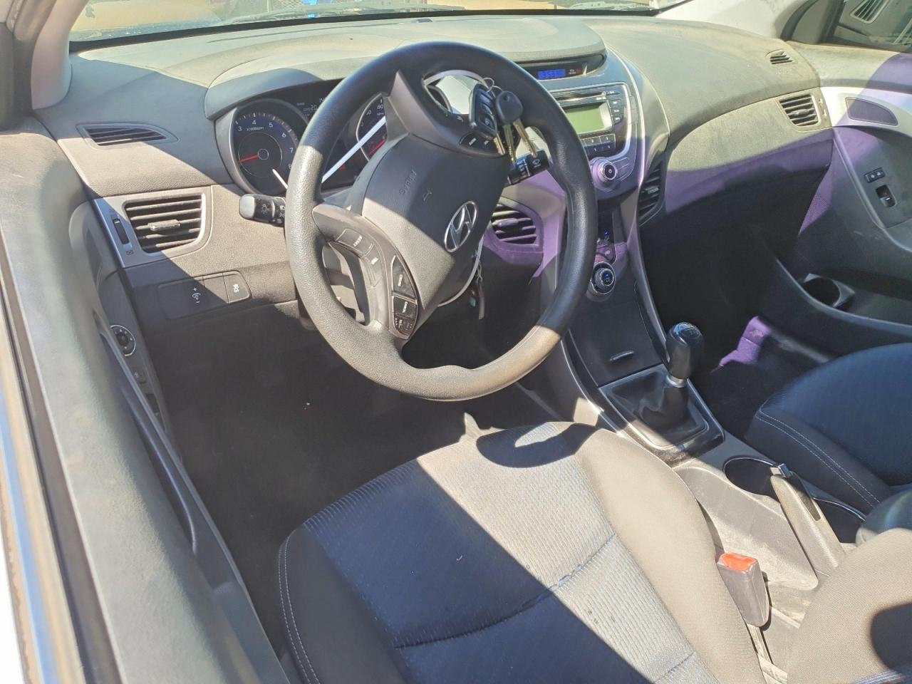 2013 Hyundai Elantra Coupe Gs Silver vin: KMHDH6AE8DU003598