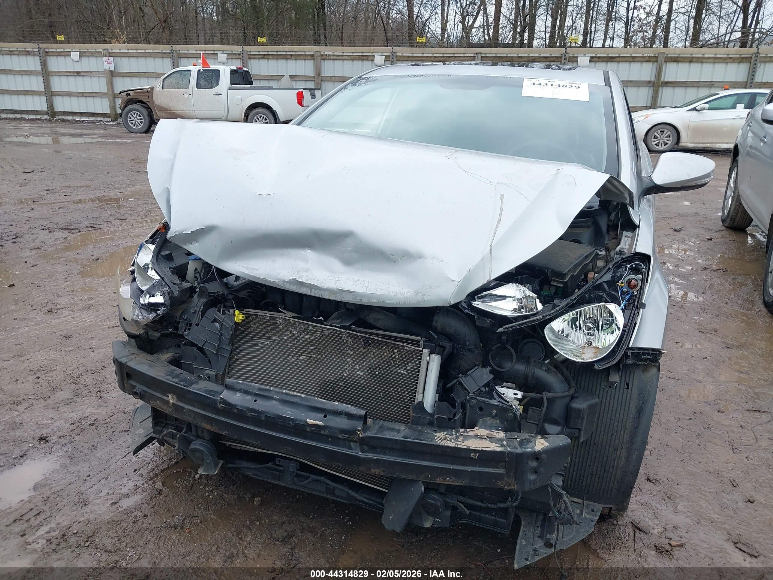 2013 Hyundai Elantra Se Silver vin: KMHDH6AE8DU006999