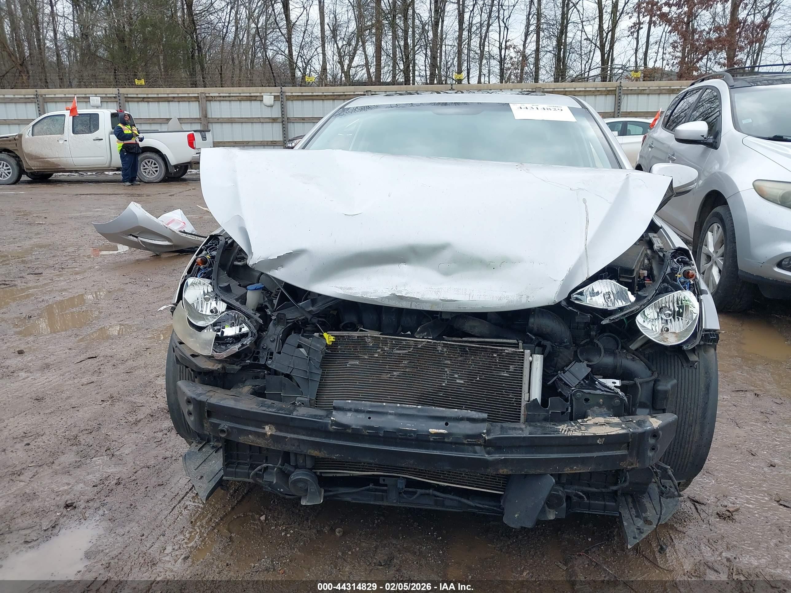 2013 Hyundai Elantra Se Silver vin: KMHDH6AE8DU006999