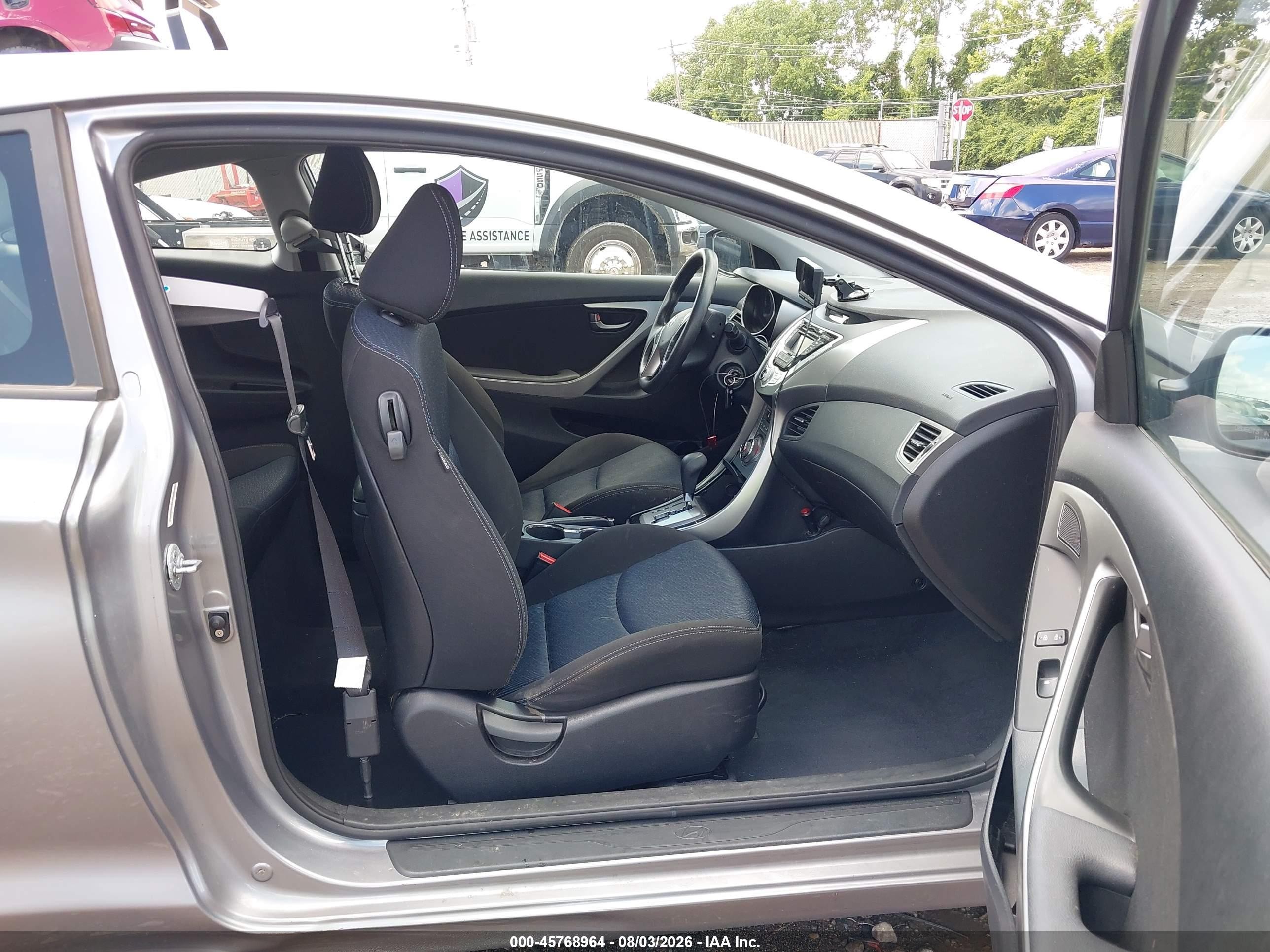 2013 Hyundai Elantra Gs Silver vin: KMHDH6AE8DU009255