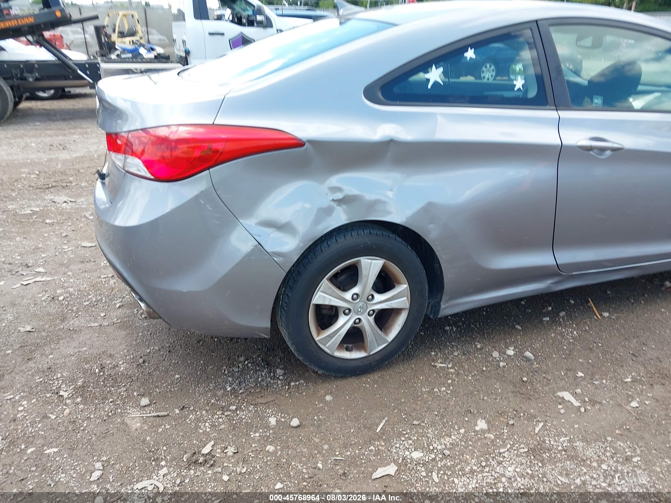 2013 Hyundai Elantra Gs Silver vin: KMHDH6AE8DU009255