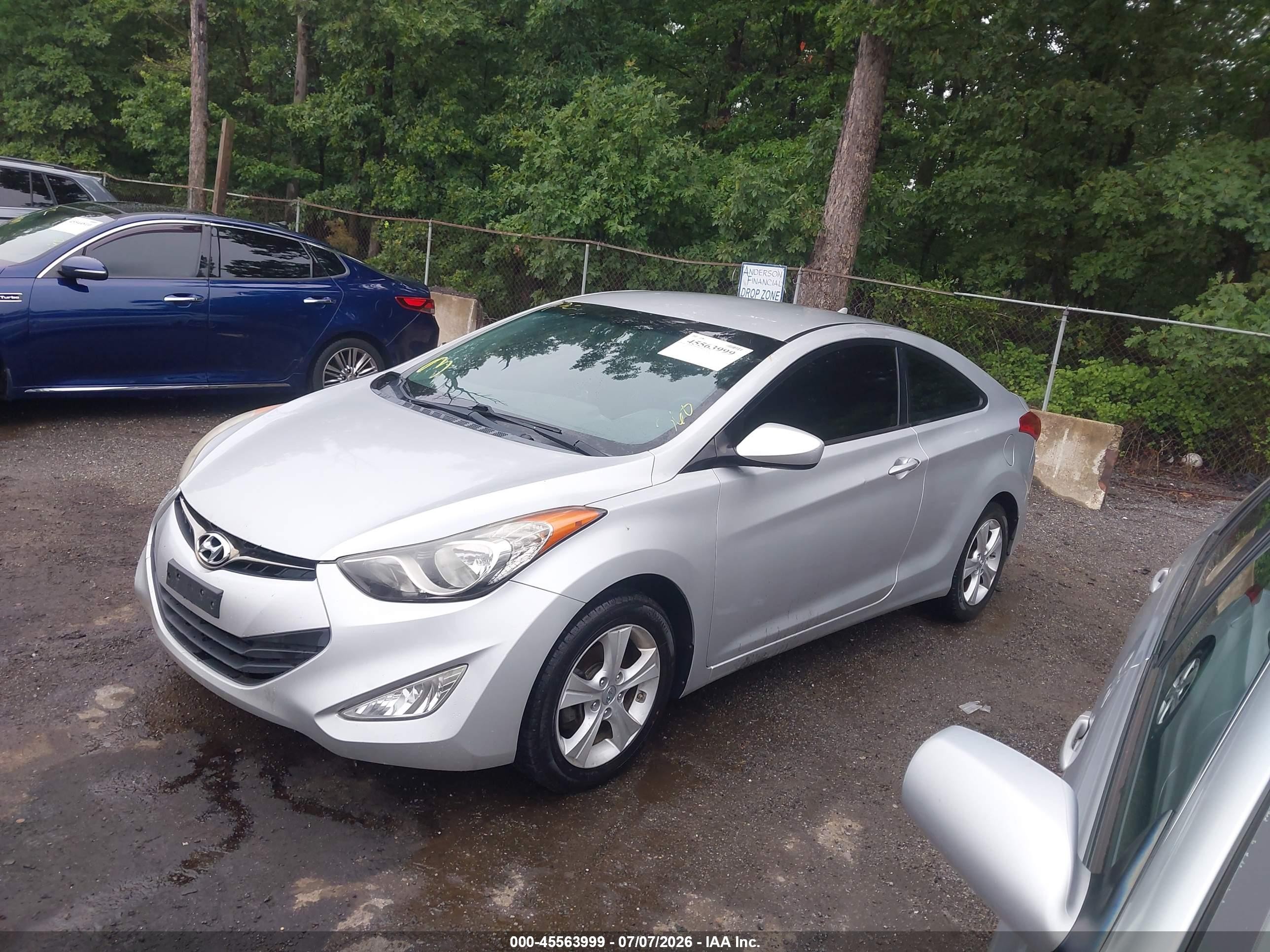 2013 Hyundai Elantra Gs Silver vin: KMHDH6AE8DU013046