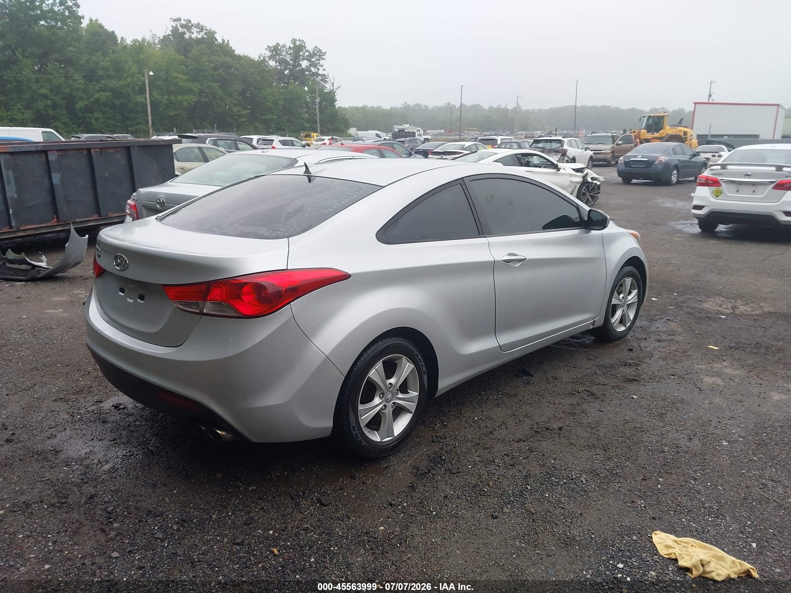 2013 Hyundai Elantra Gs Silver vin: KMHDH6AE8DU013046