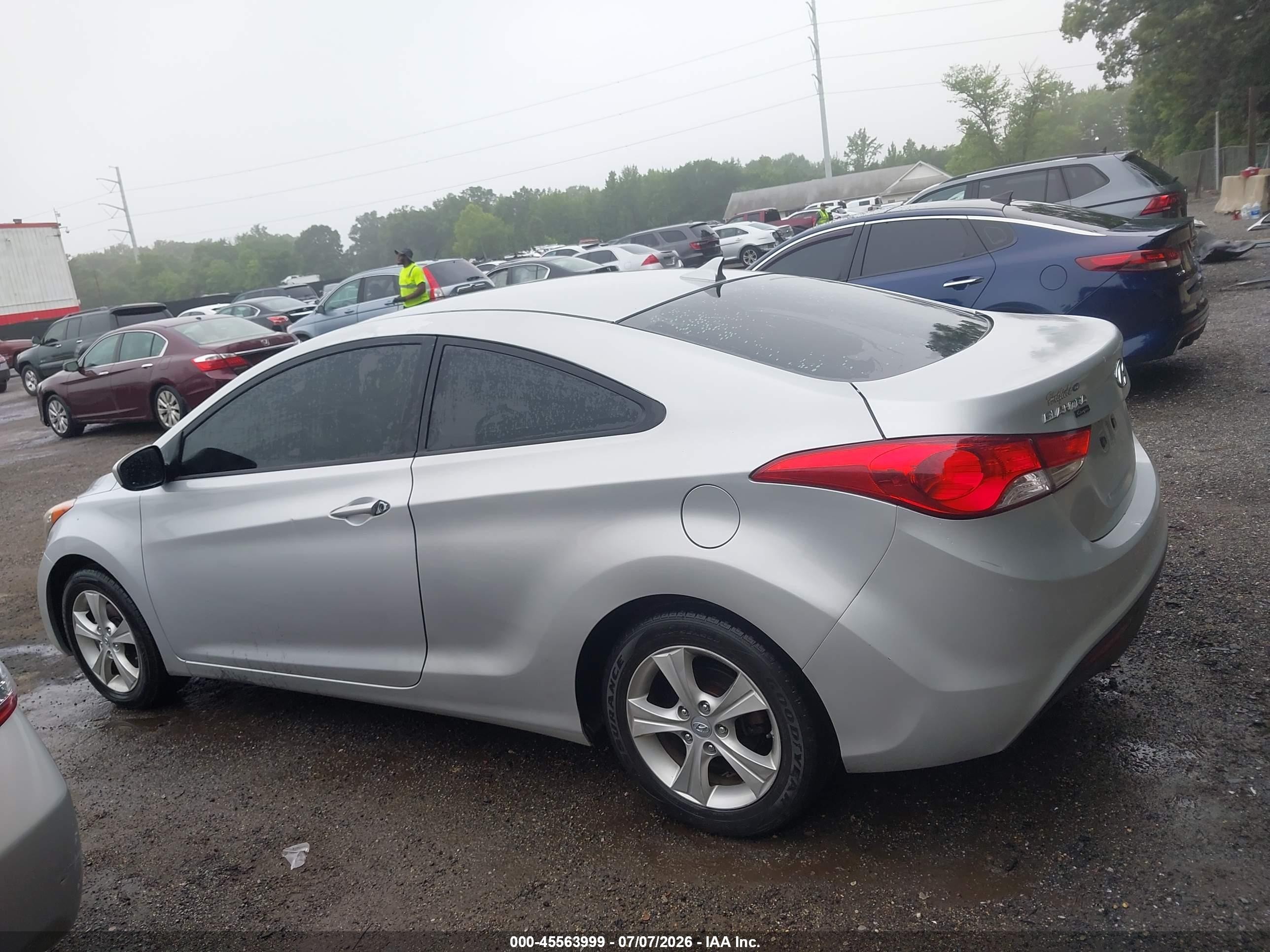 2013 Hyundai Elantra Gs Silver vin: KMHDH6AE8DU013046