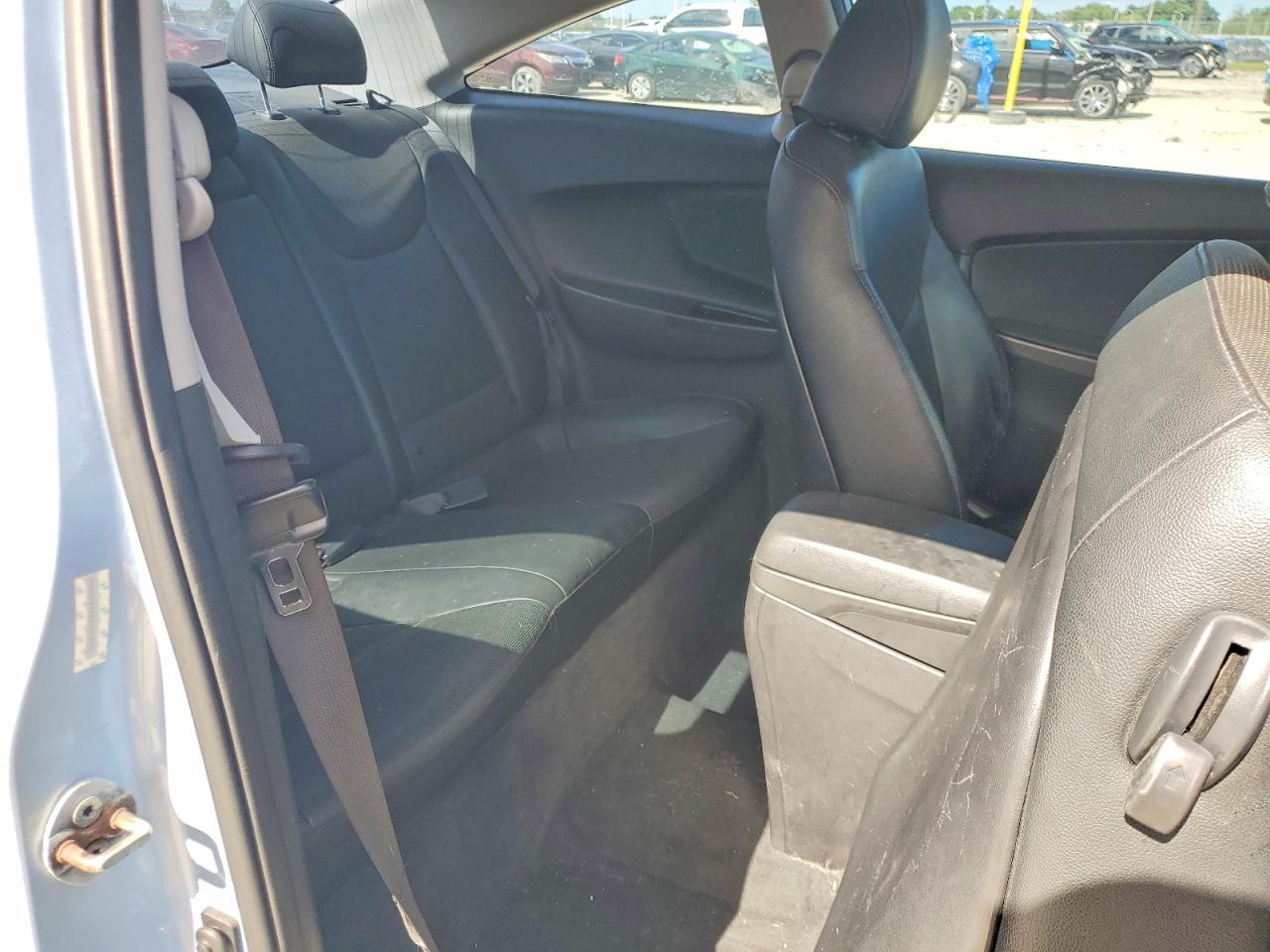 2013 Hyundai Elantra Coupe Se Blue vin: KMHDH6AE8DU013354