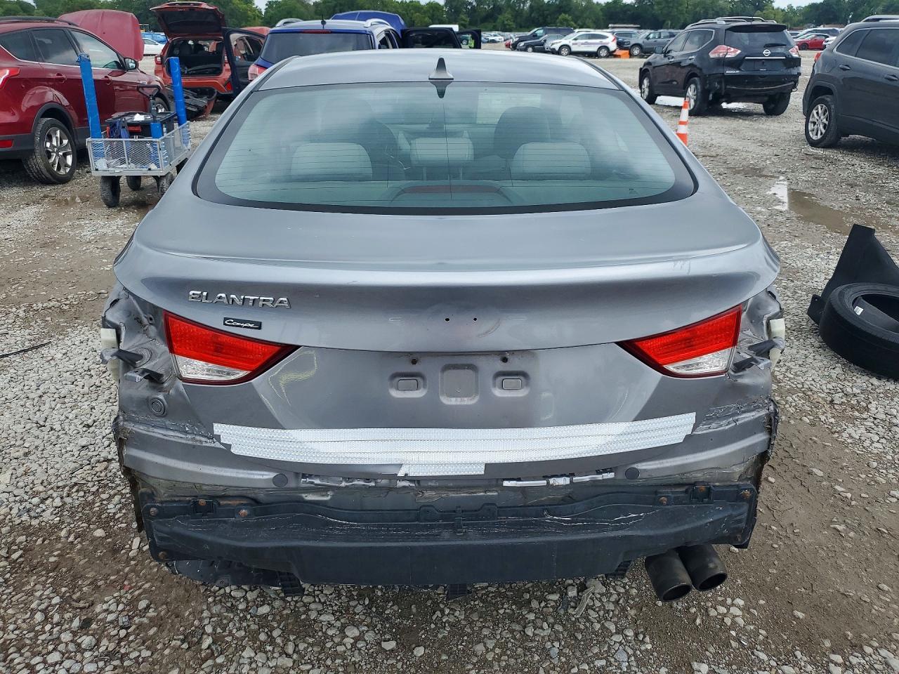 2013 Hyundai Elantra Coupe Gs Серебряный vin: KMHDH6AE8DU022507