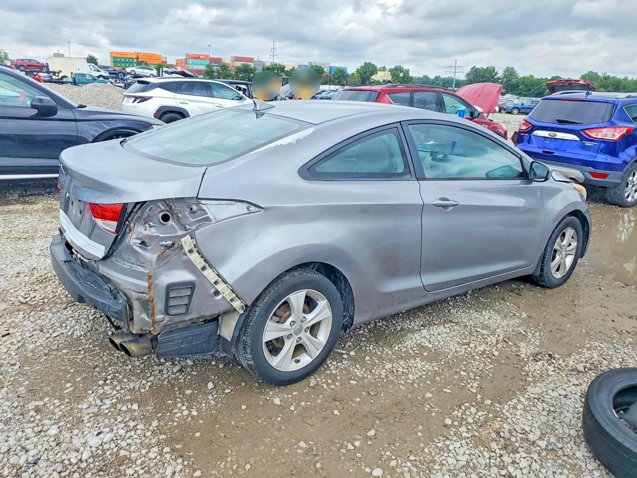 2013 Hyundai Elantra Coupe Gs Серебряный vin: KMHDH6AE8DU022507