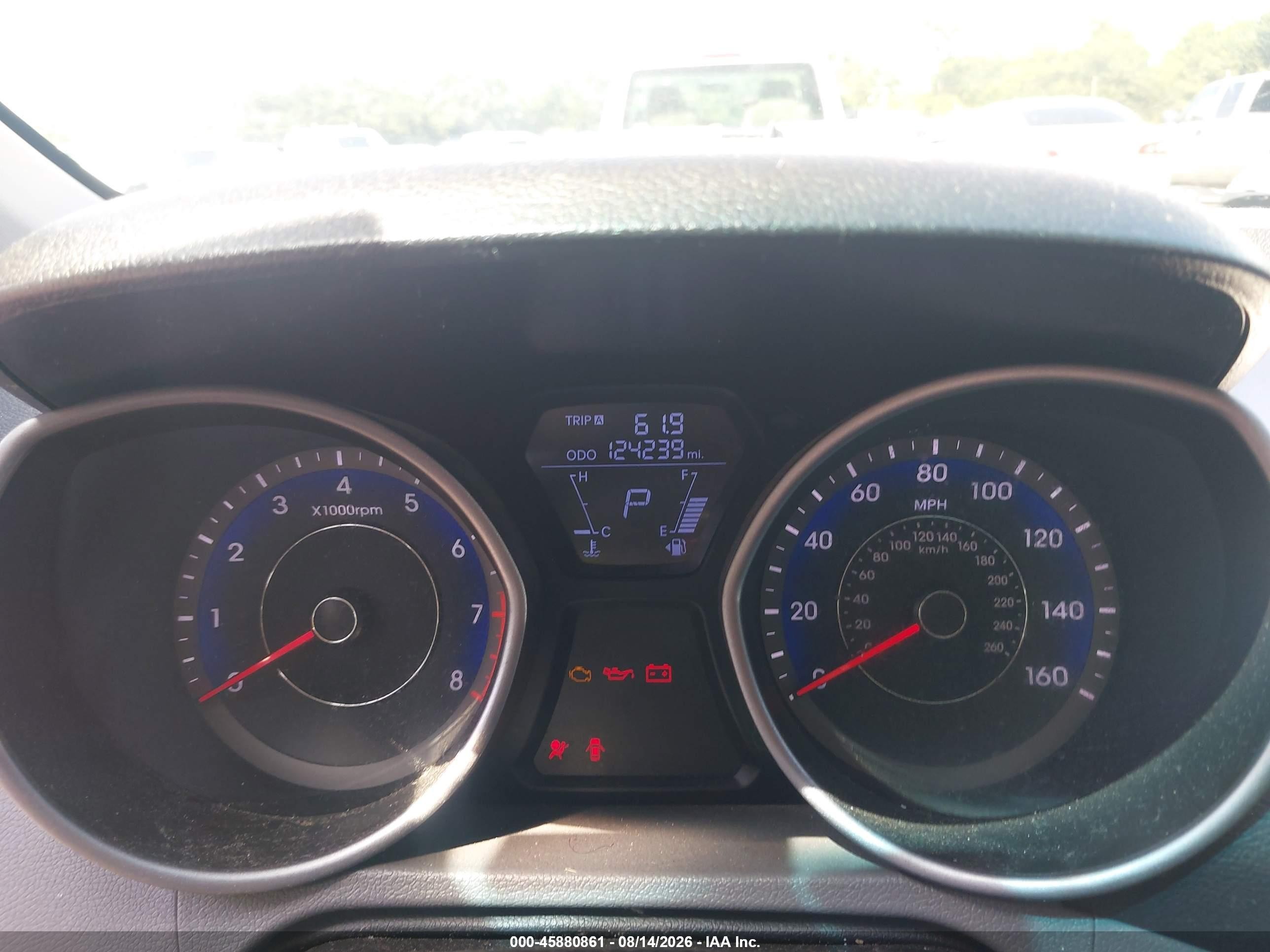 2013 Hyundai Elantra Se White vin: KMHDH6AE8DU022796