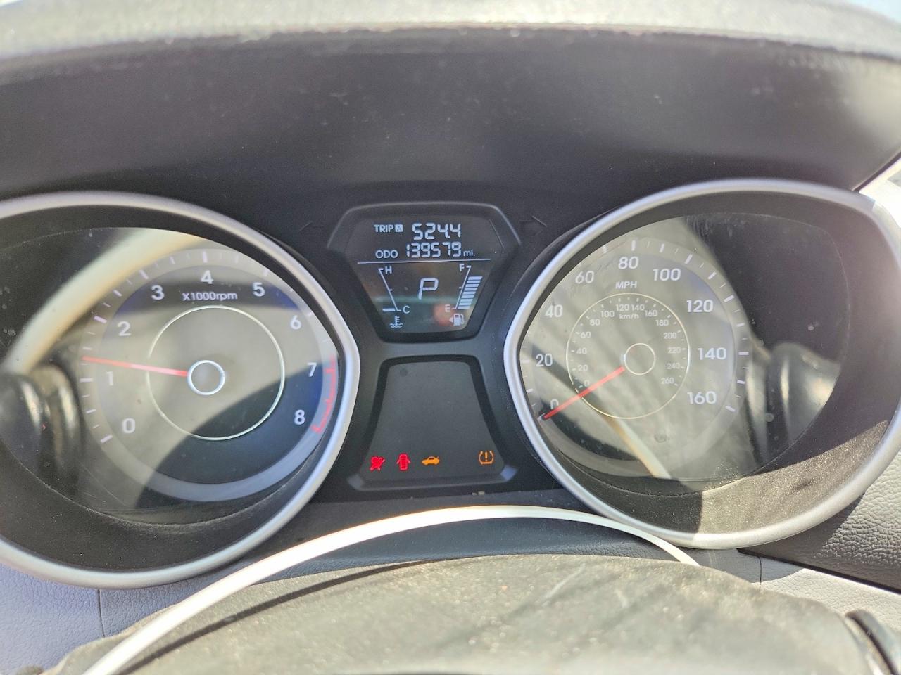 2013 Hyundai Elantra Coupe Se Silver vin: KMHDH6AE9DU001178