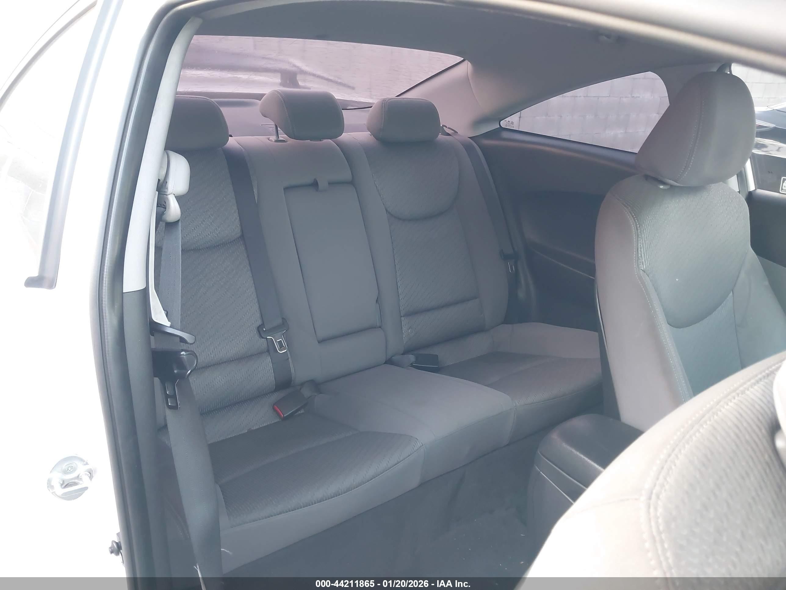 2013 Hyundai Elantra Gs White vin: KMHDH6AE9DU004551