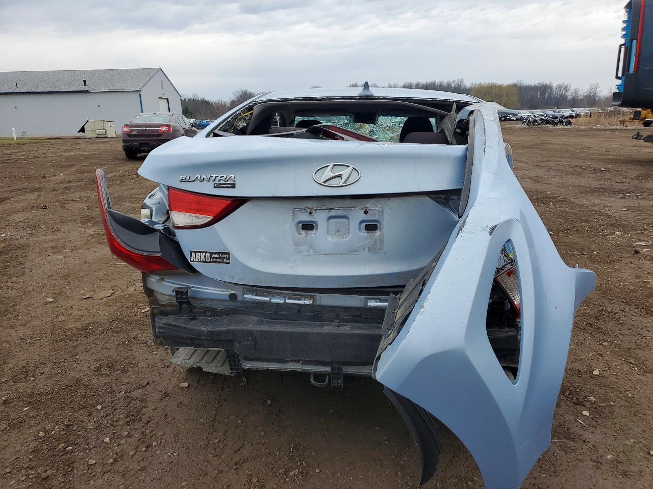2013 Hyundai Elantra Coupe Blue vin: KMHDH6AEXDU000654