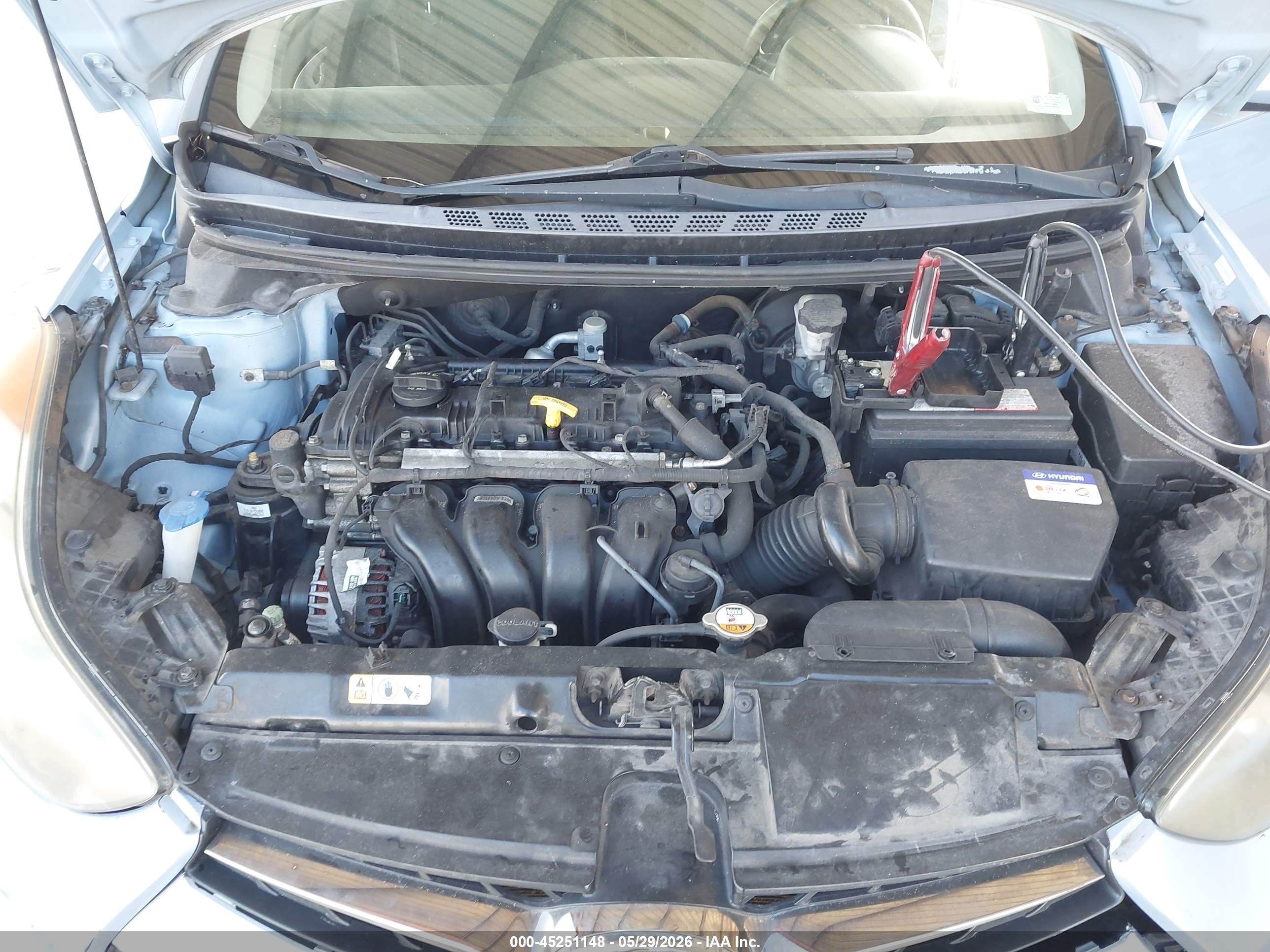 2013 Hyundai Elantra Gs Blue vin: KMHDH6AEXDU009547