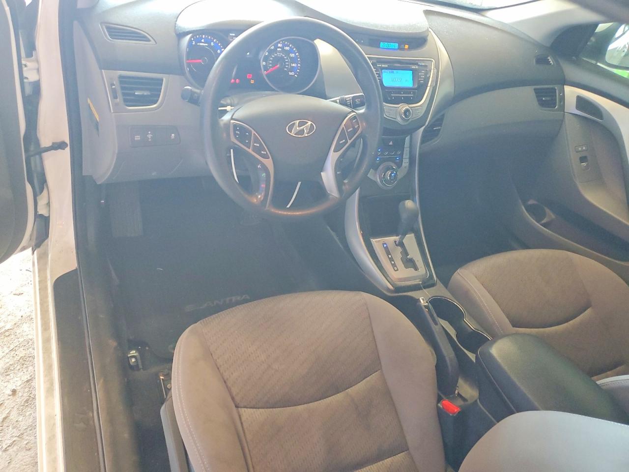 2013 Hyundai Elantra Coupe Gs White vin: KMHDH6AEXDU012836
